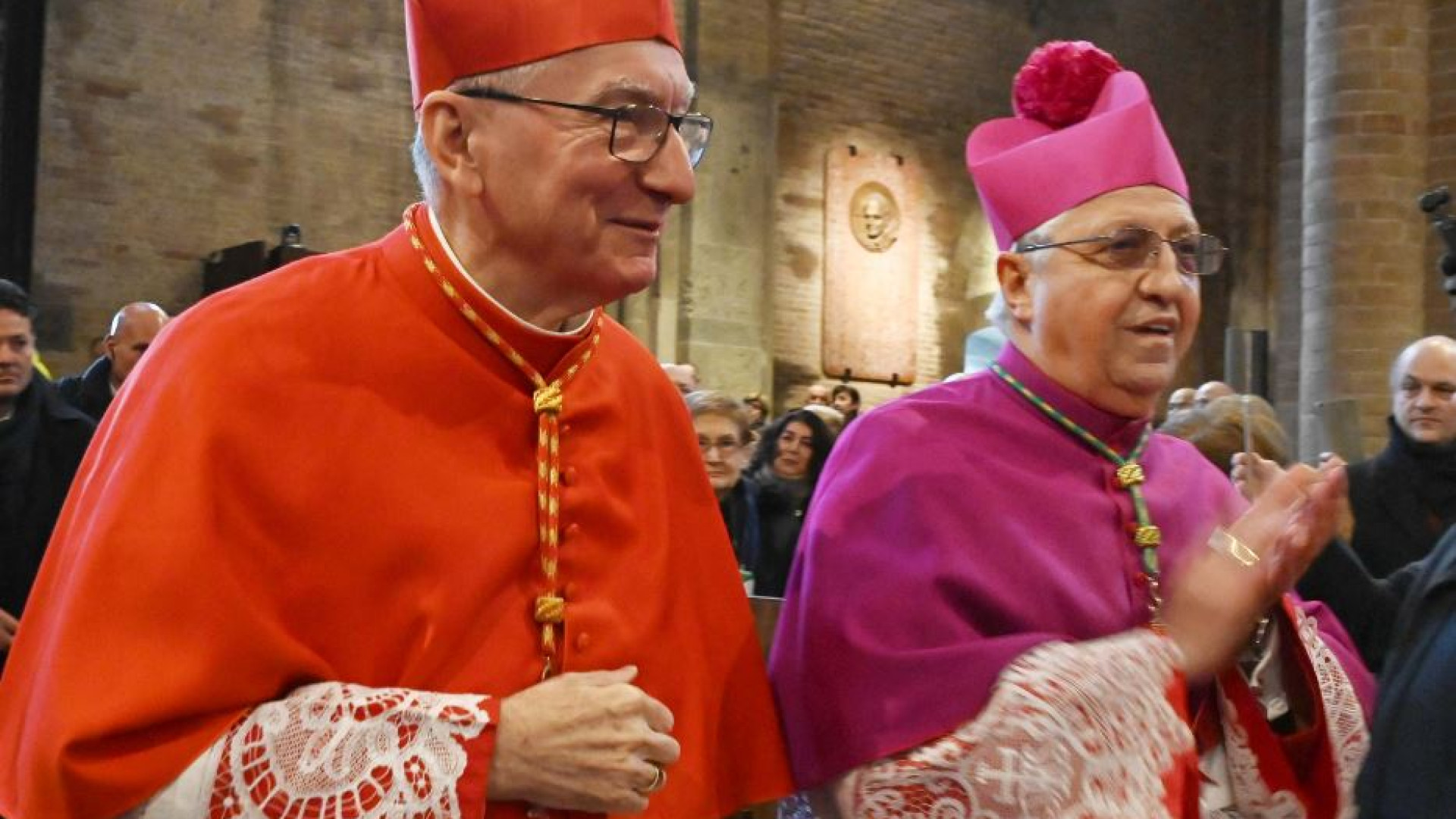 Immagine di Parolin ricorda san Bassiano: è l'amore a legare un vescovo alla sua gente