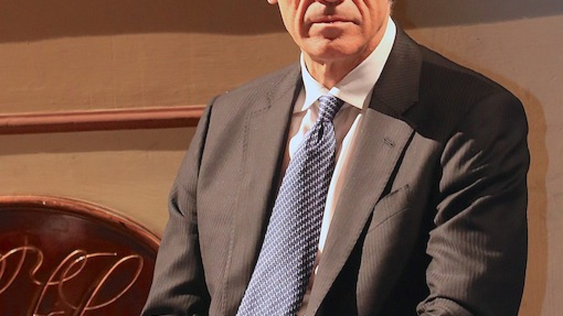 Immagine di Carlo Cottarelli: «Sbagliato  non ridurre  i tassi ora.  Lagarde sta esagerando.  Hanno prevalso  i falchi»