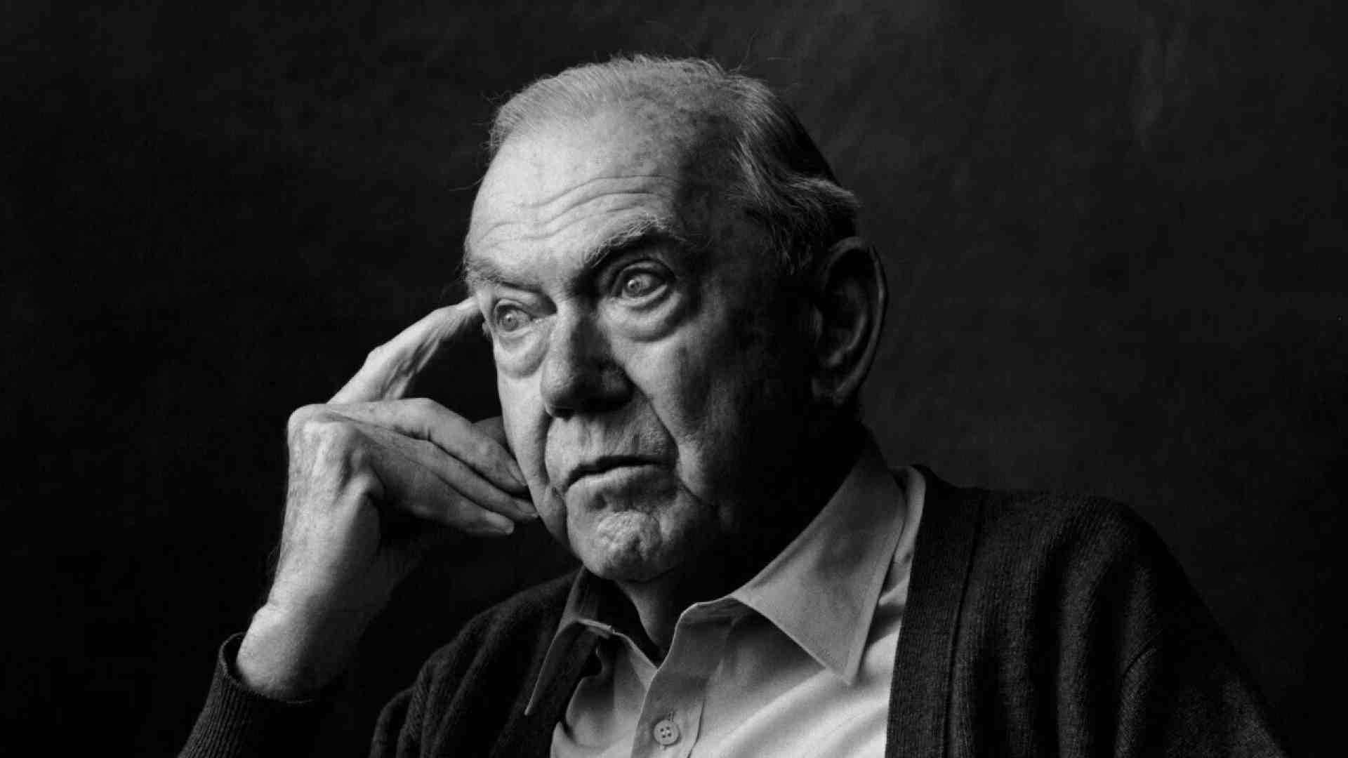 Immagine di La "fine di una storia" di Graham Greene, lo scrittore che non si legge per caso