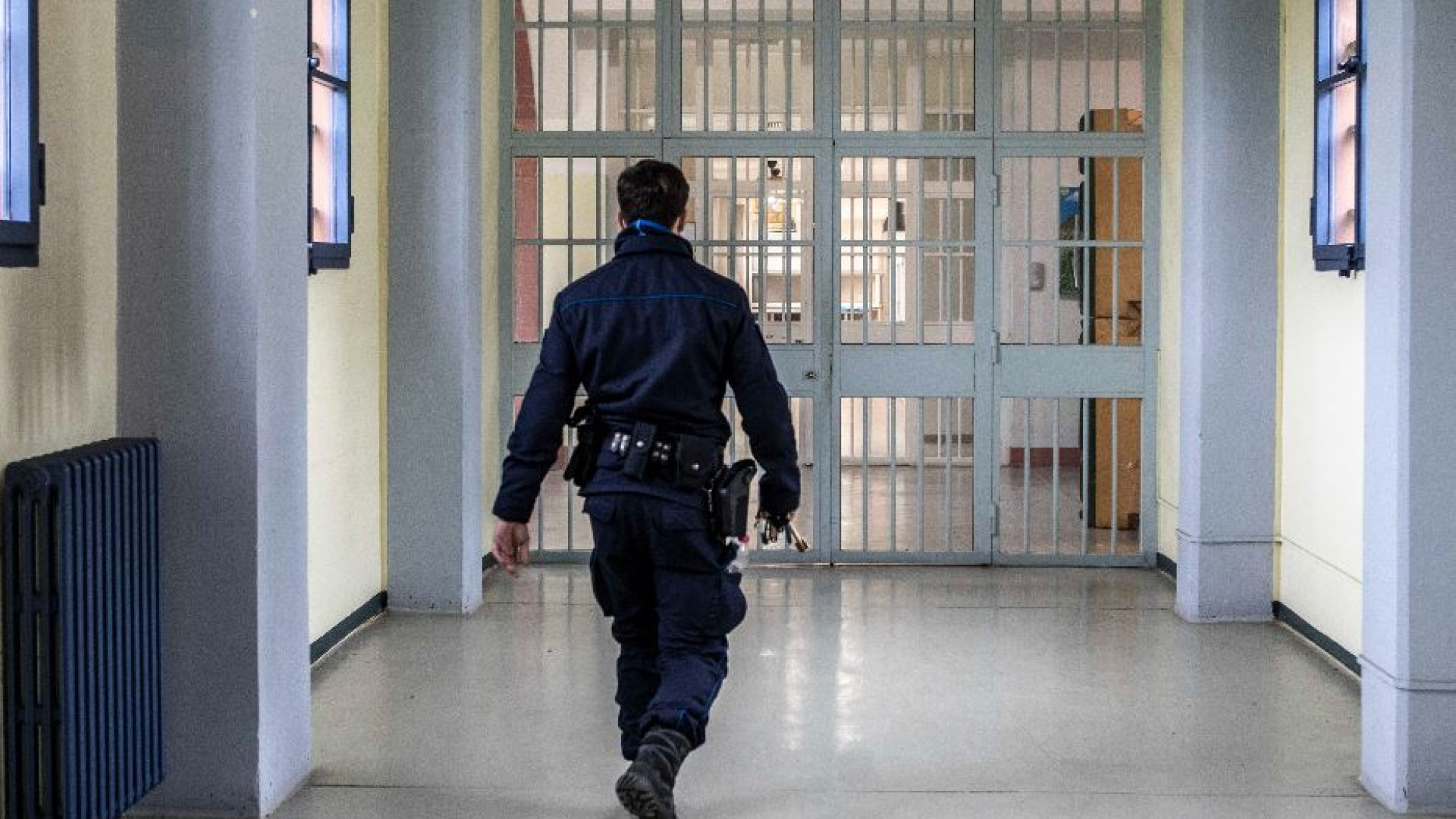 Immagine di Suicidio a Rossano, a Napoli detenuto salvato dagli agenti