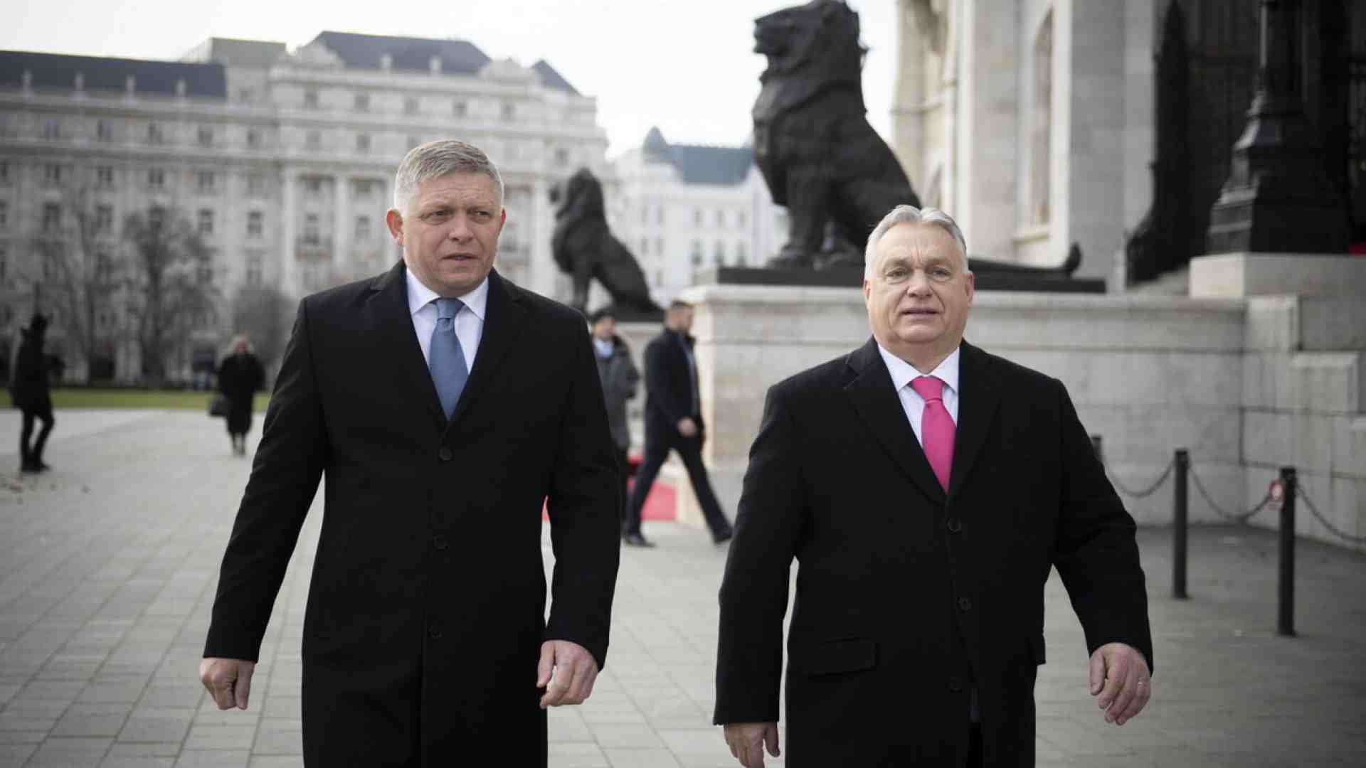 Immagine di Le piroette di Fico e Orbán sull’Ucraina
