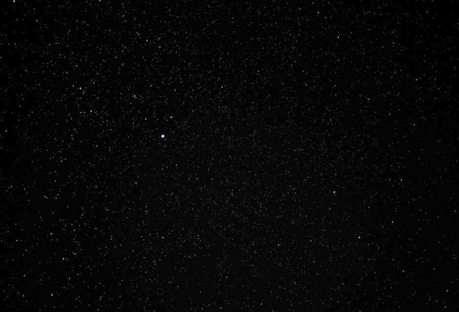 Un tirassegno con al centro la mia faccia. La voce delle stelle
