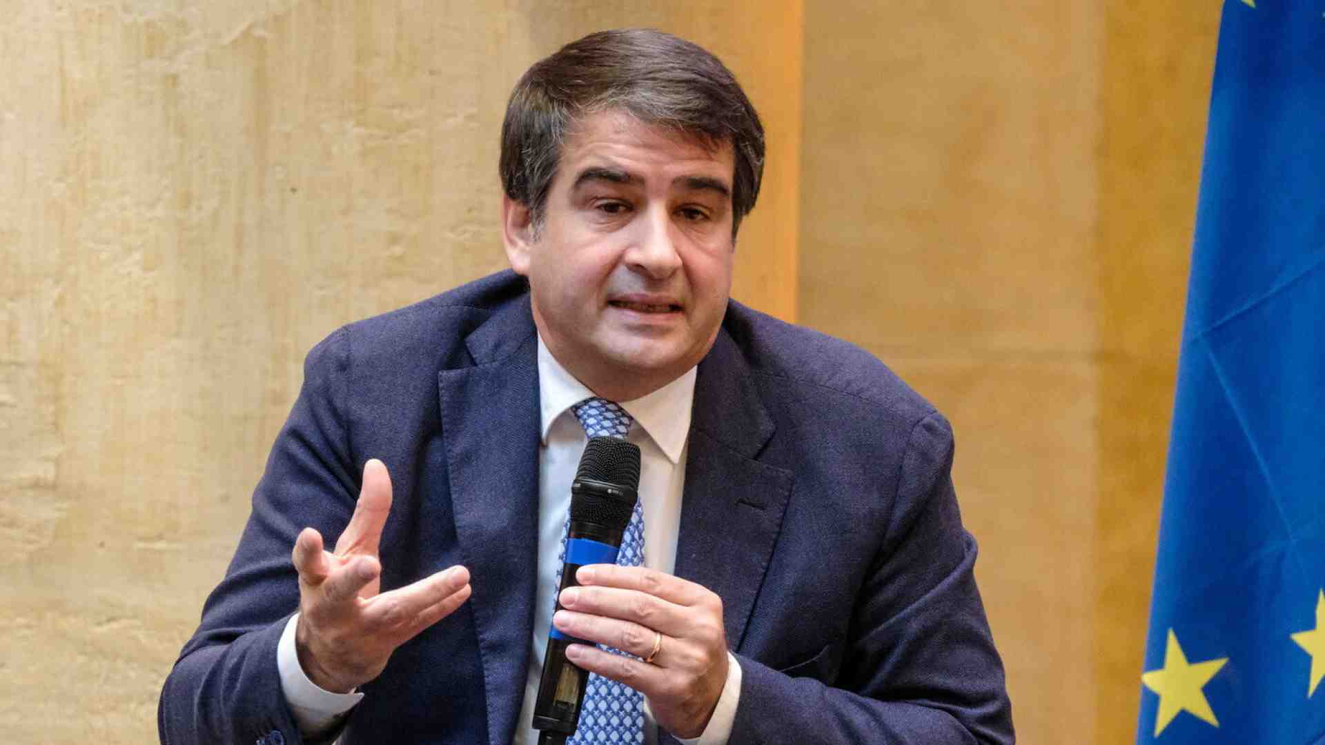 Immagine di I comuni hanno 24 miliardi di ragioni per essere delusi da Fitto
