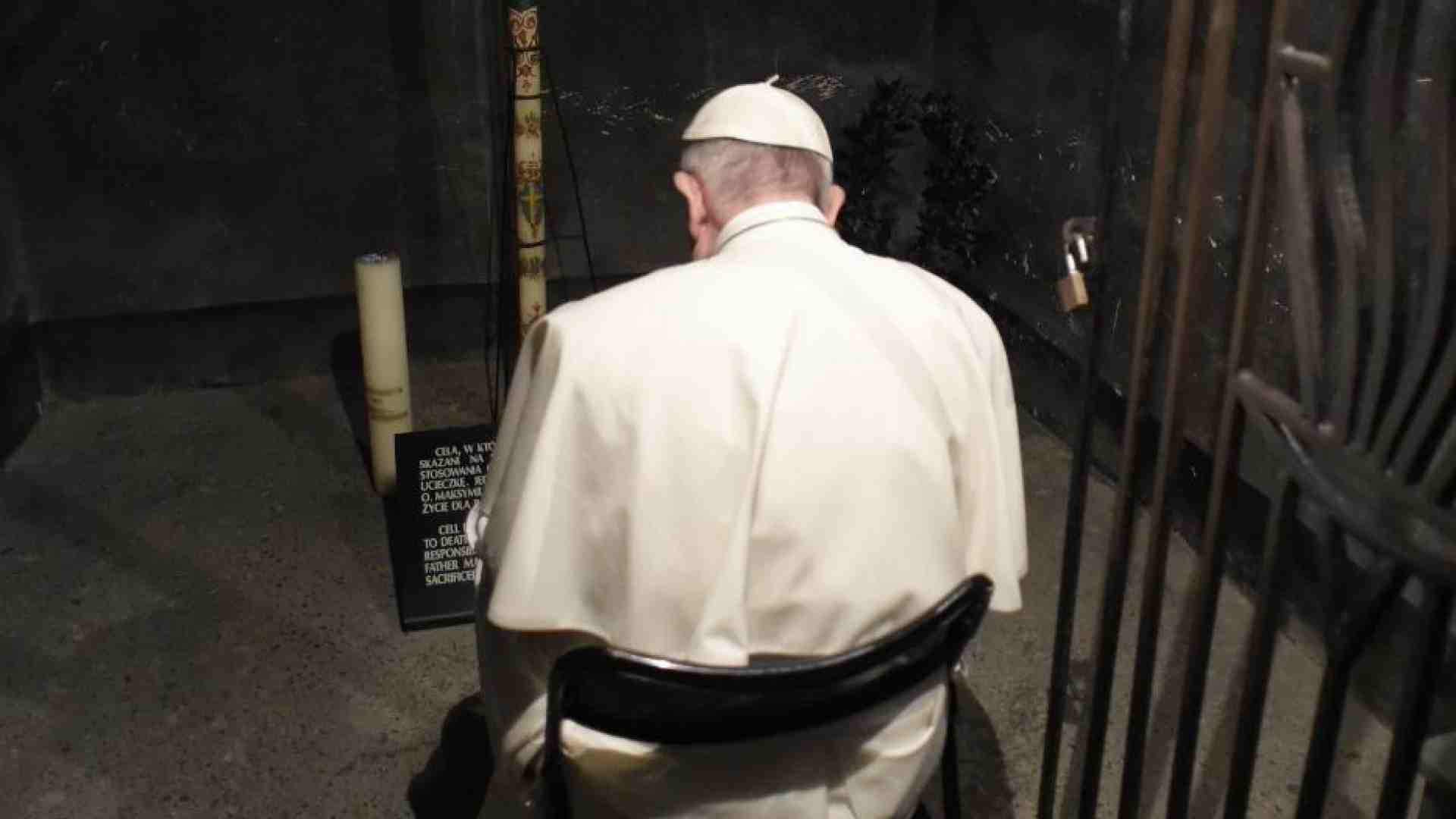 Immagine di Il Papa: «La guerra toglie il sorriso ai bambini»