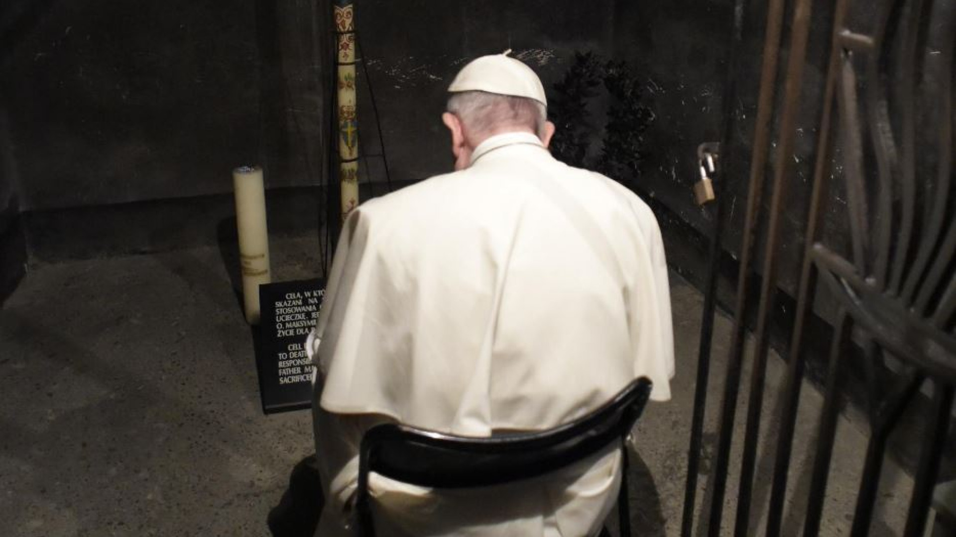 Immagine di Il Papa: «La guerra toglie il sorriso ai bambini»