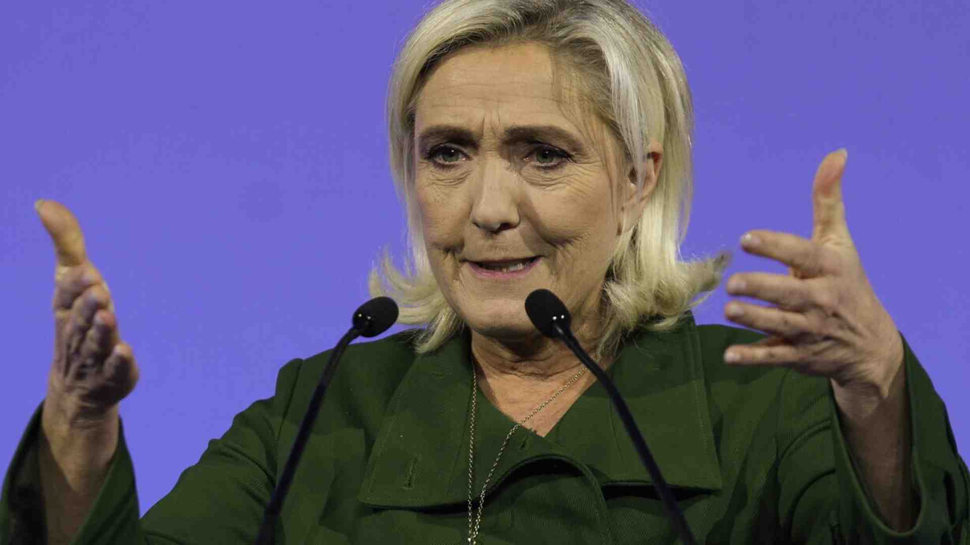 Immagine di Il lepenista Philippe: “Noi siamo una destra responsabile”. Critiche ad AfD