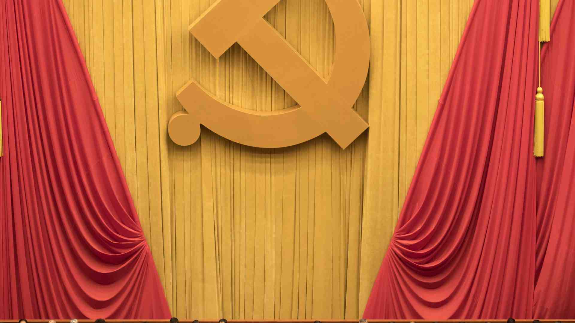 Immagine di Il nuovo squilibrio tra fascismo e comunismo