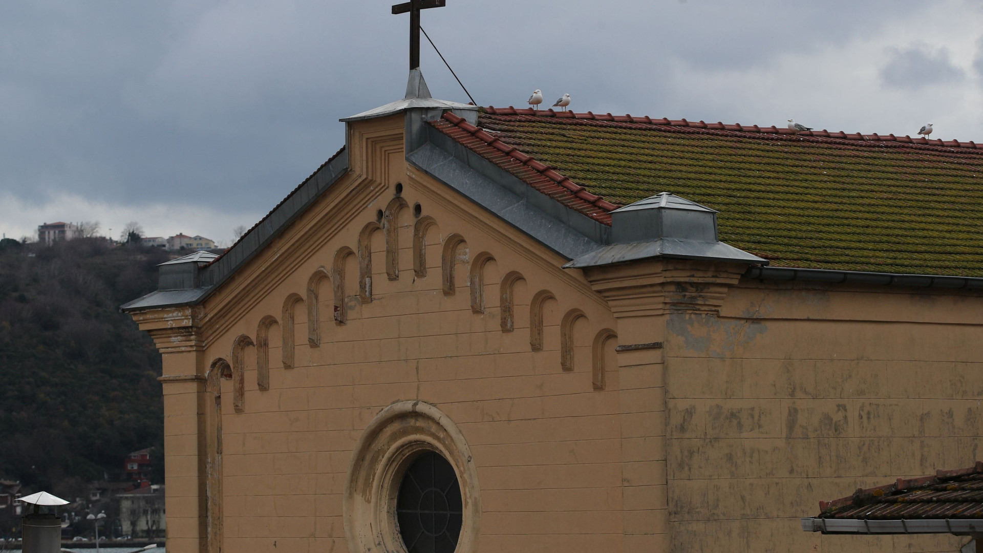 Immagine di Attentato nella chiesa cattolica di Istanbul. Fermati due sospettati