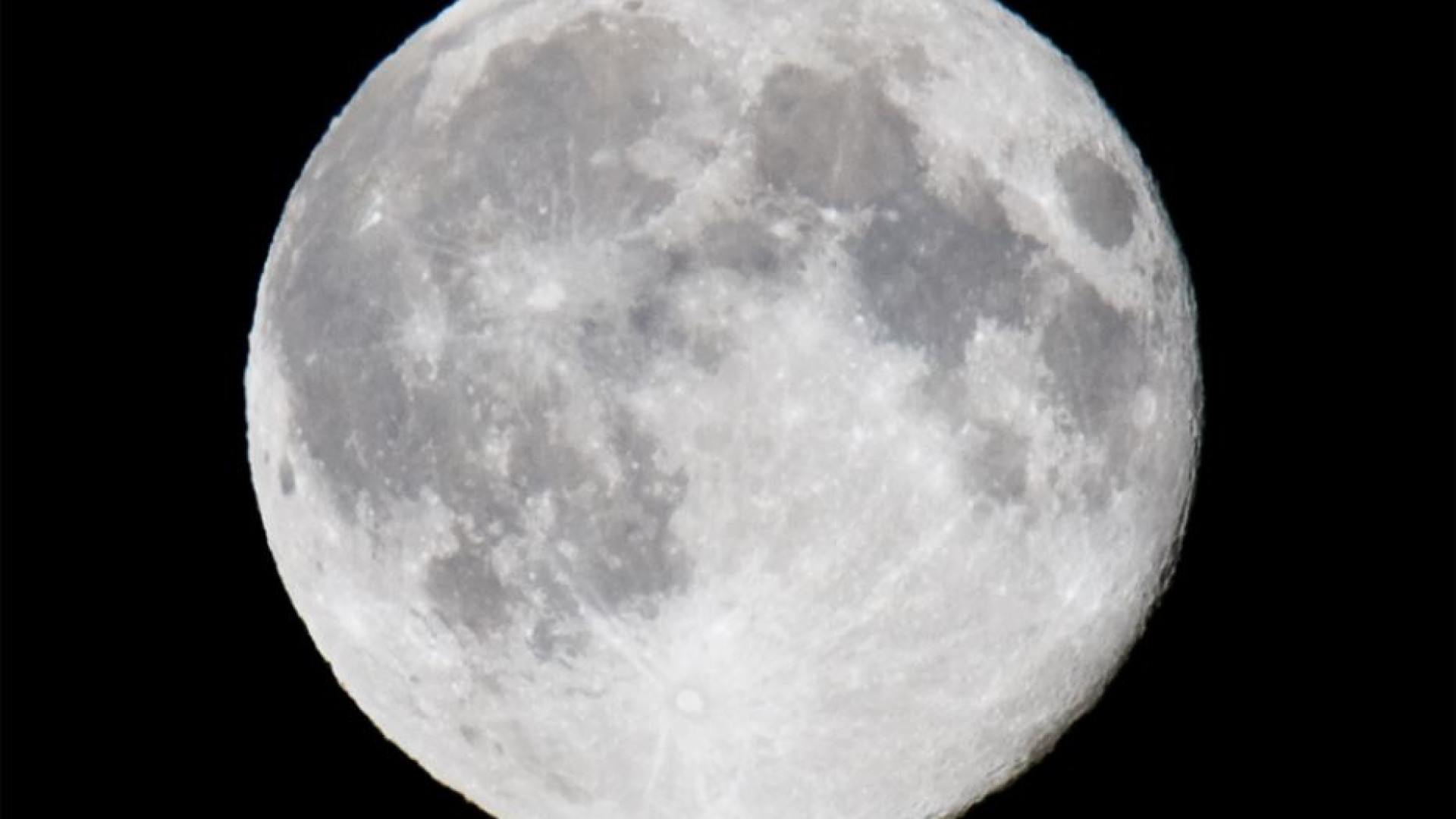 Immagine di La Luna si sta restringendo
