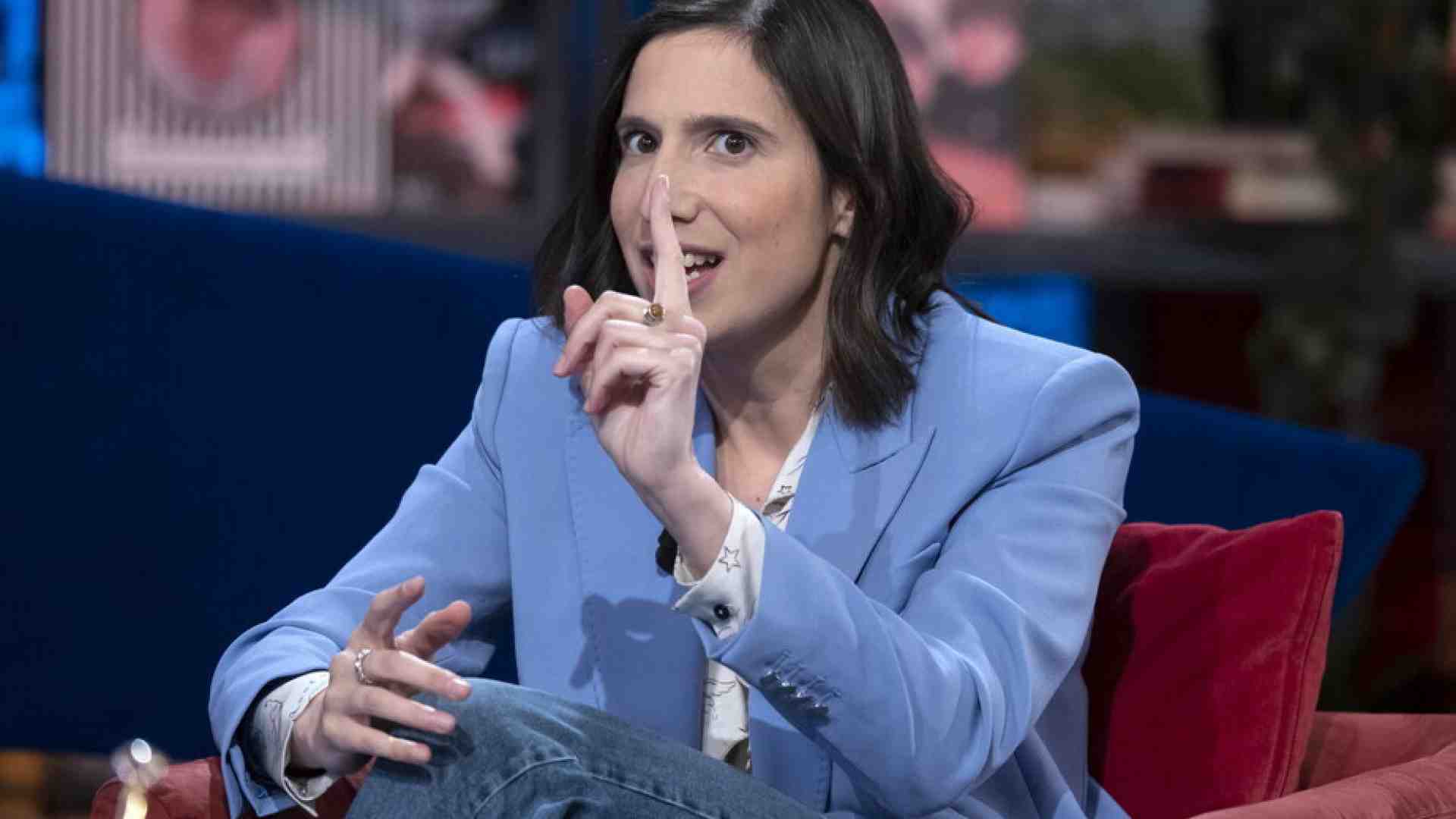 Immagine di Schlein contro la lottizzazione in Rai, Orfeo prigioniero politico