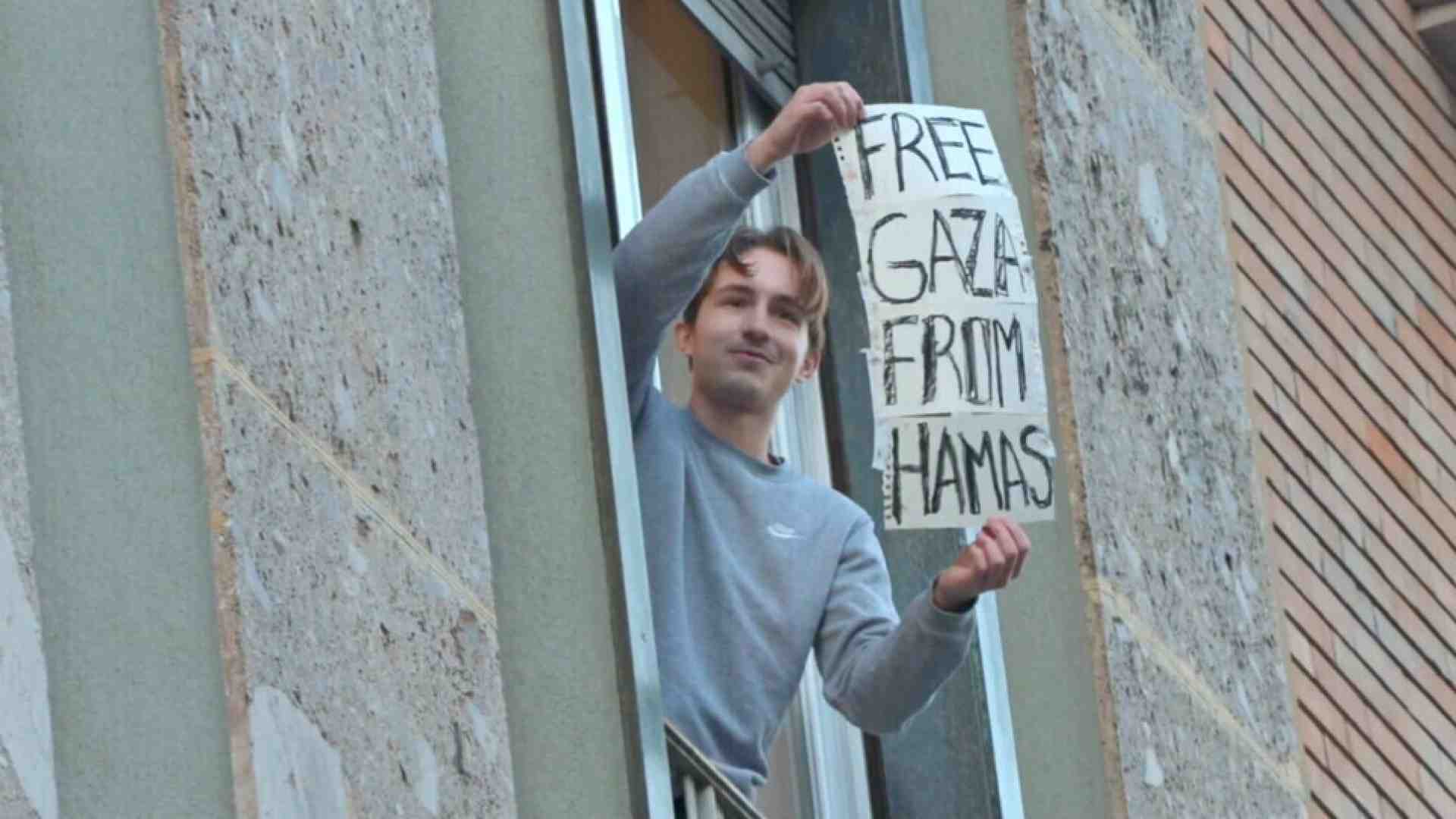 Immagine di Free Gaza from Hamas? "Lo rifarei anche domani. Basta paura", dice Mihael