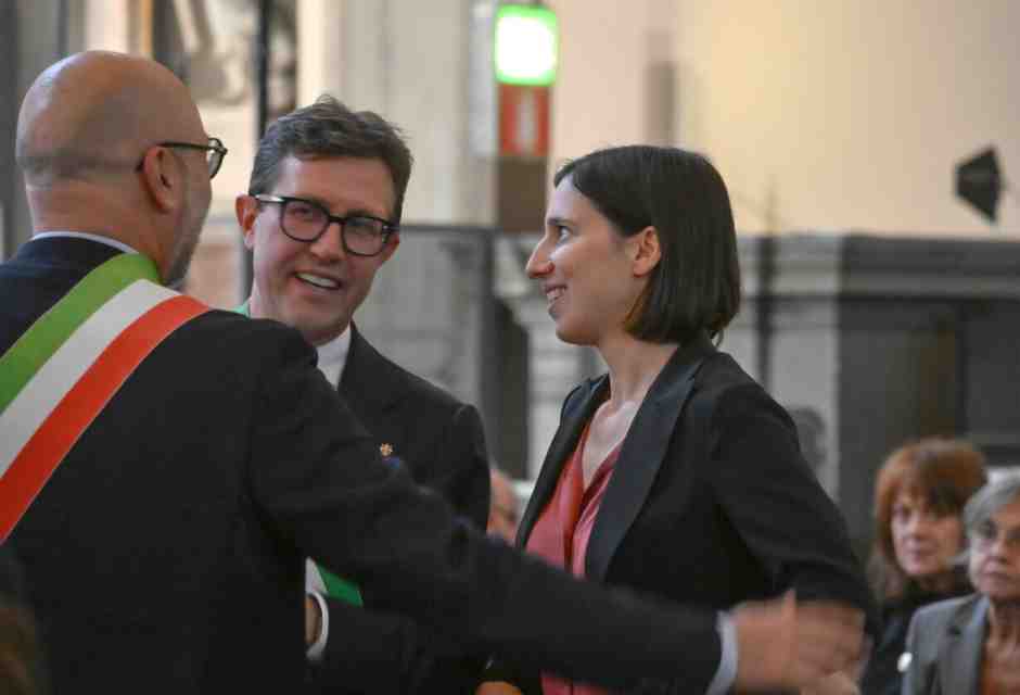 Il Pd cerca soluzioni nuove per Firenze e Roma. Schlein vuole candidarsi