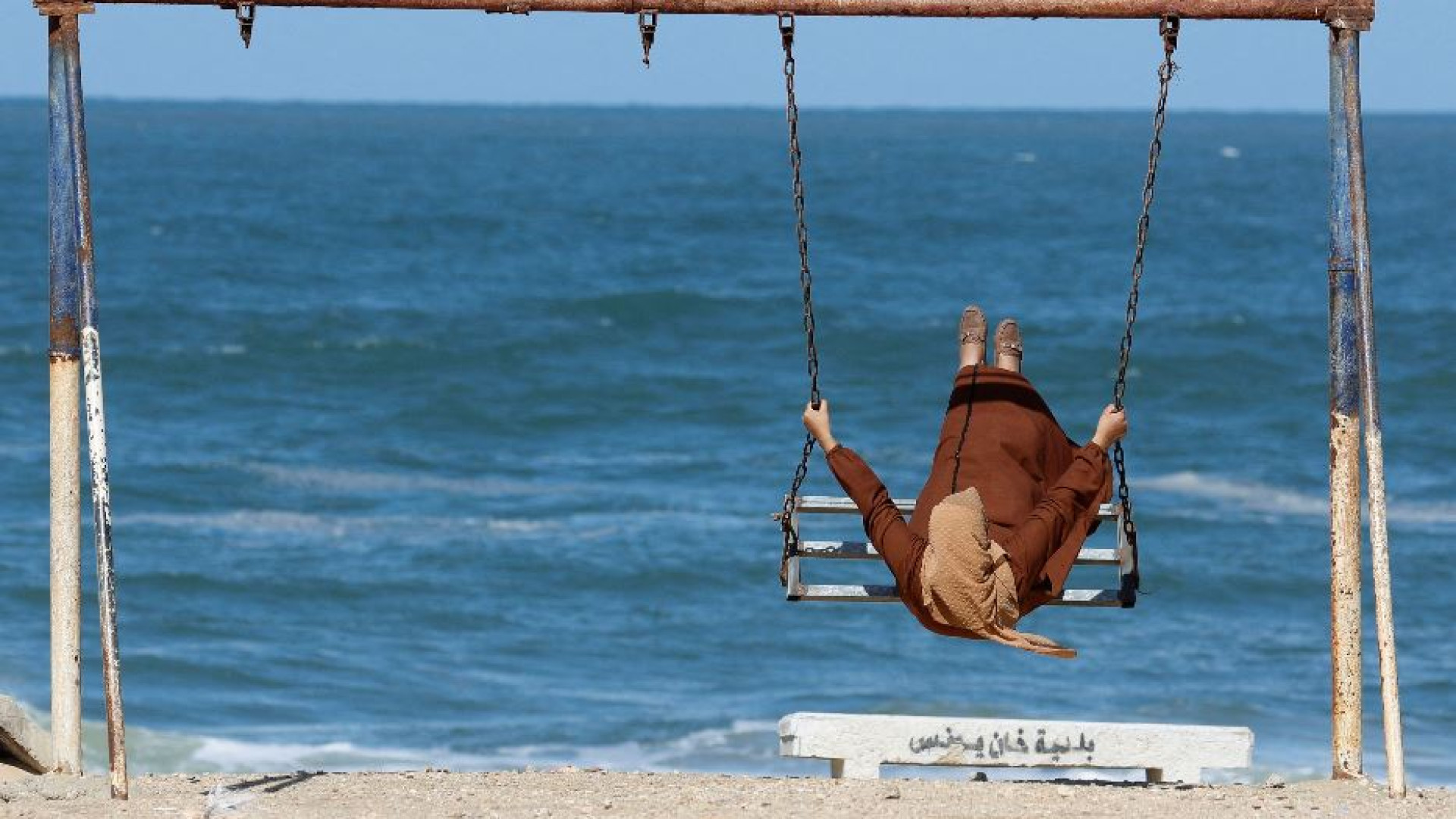 Immagine di Gaza, il dramma dei 19mila bambini soli. Negoziati per 6 settimane di pausa