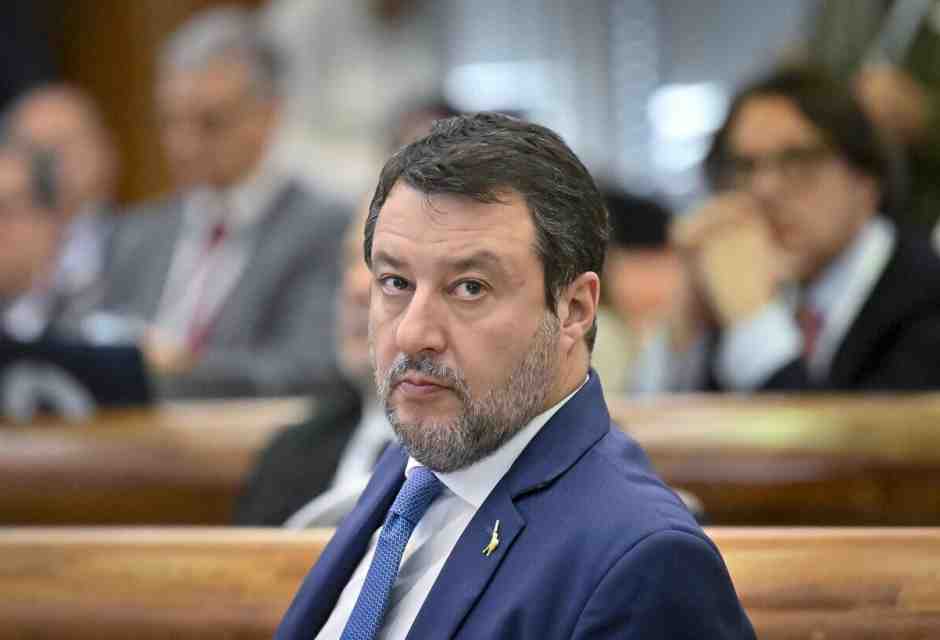 Caso Salis, Salvini: "Non vorrei fosse la maestra di mia figlia". E Schlein: "Lui non dovrebbe fare il ministro"