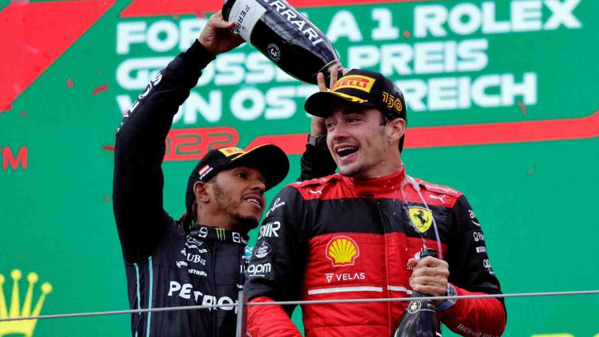 Immagine di Hamilton alla Ferrari: dal 2025 assieme a Leclerc