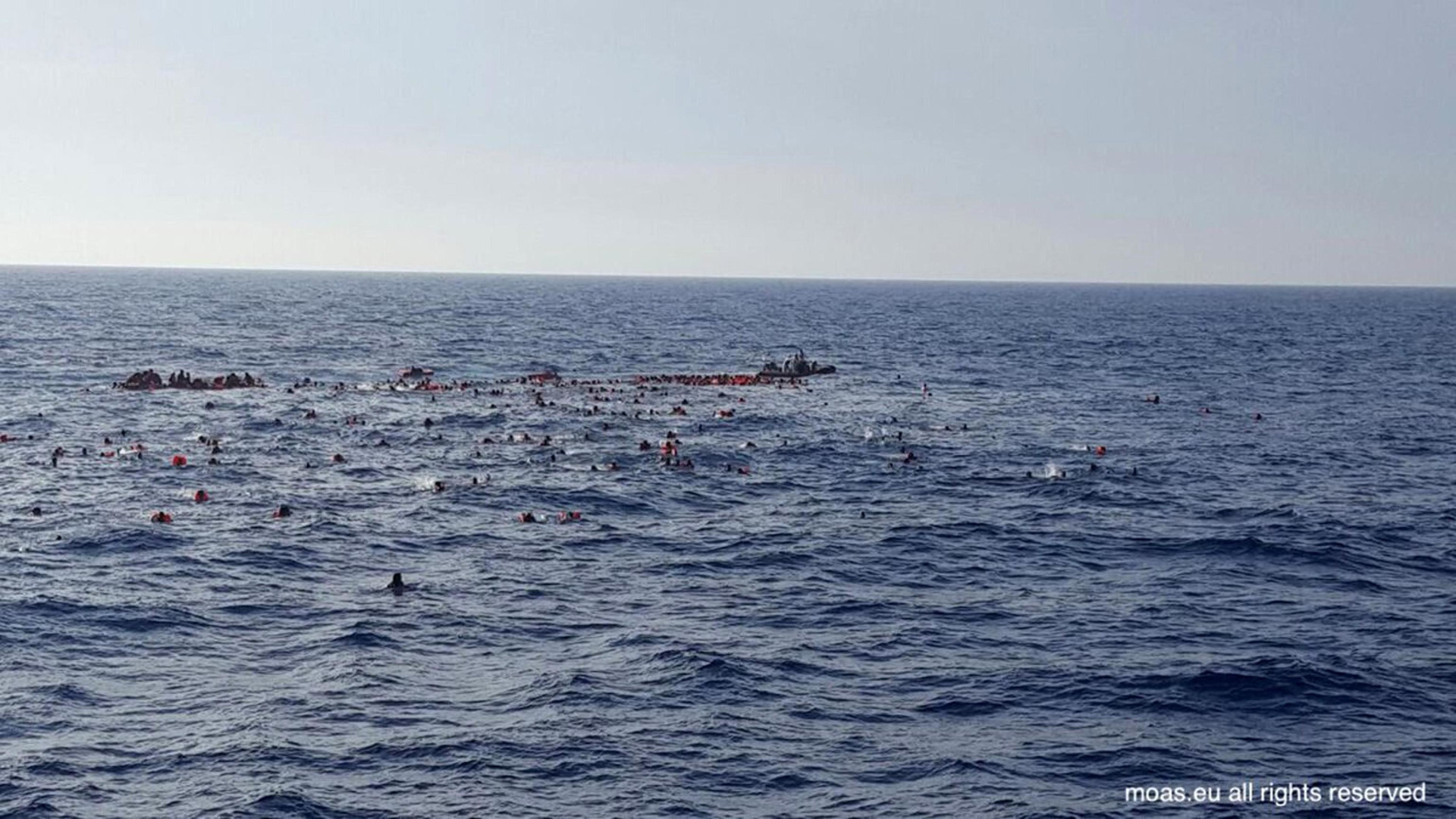 Immagine di Ennesima tragedia del mare: naufragio a Lampedusa