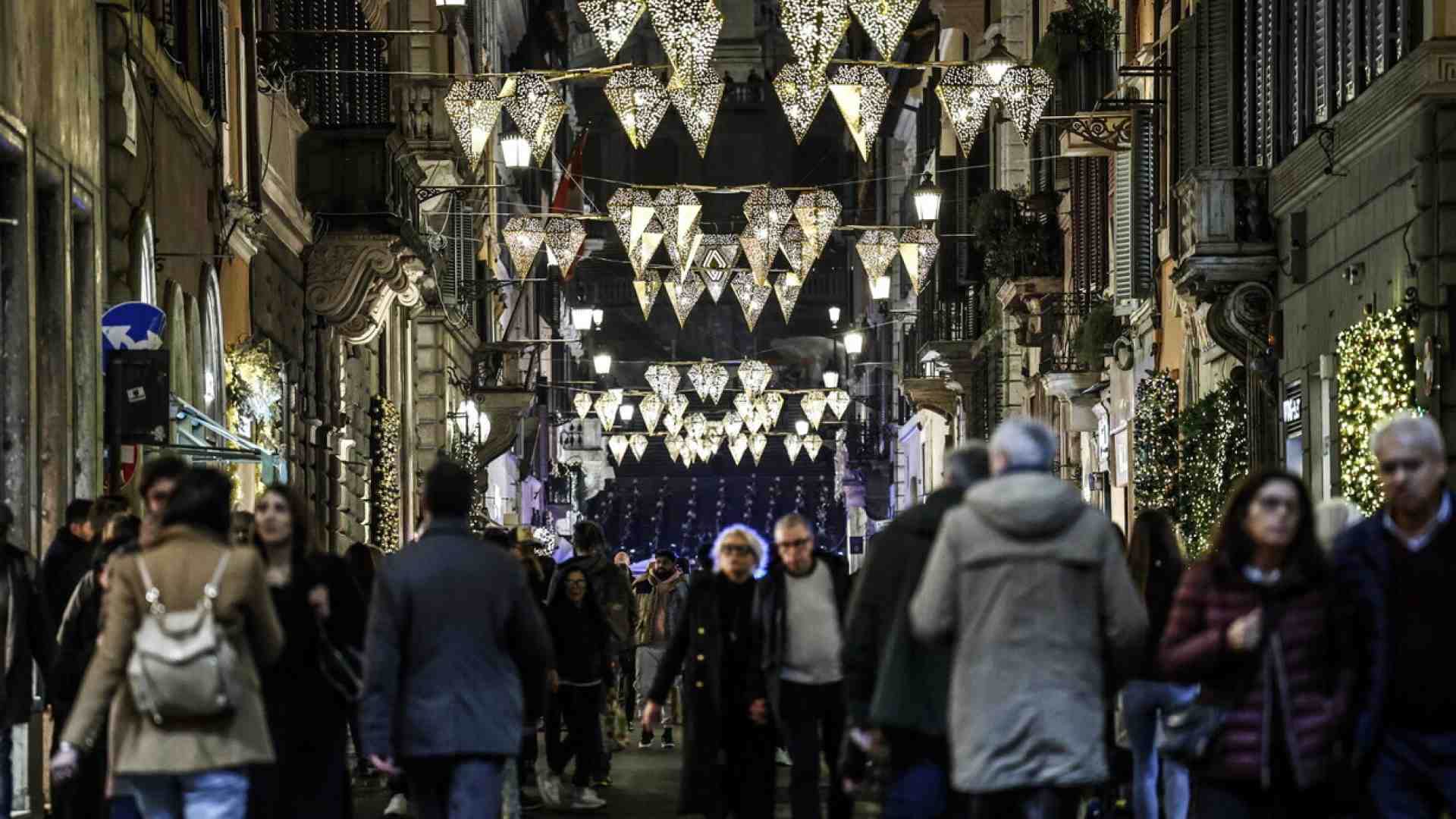 Immagine di Meglio favorire i consumi attuali o quelli futuri? I dubbi di Luigi Einaudi sono gli stessi di oggi