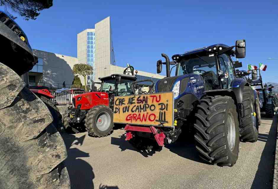 &nbsp;Trattori - foto Ansa