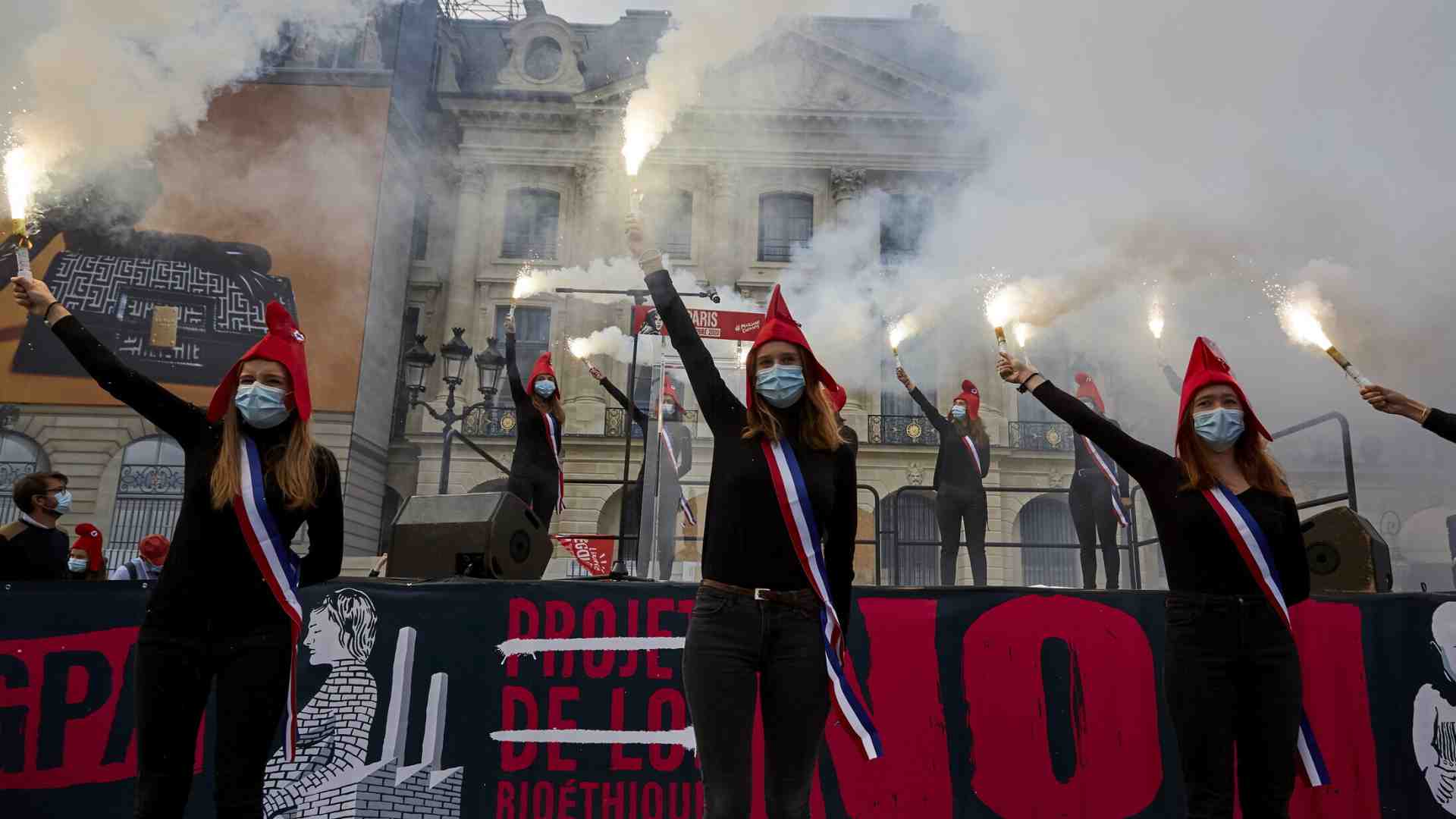Immagine di Trionfa in Francia la rivoluzione dei diritti omicidi