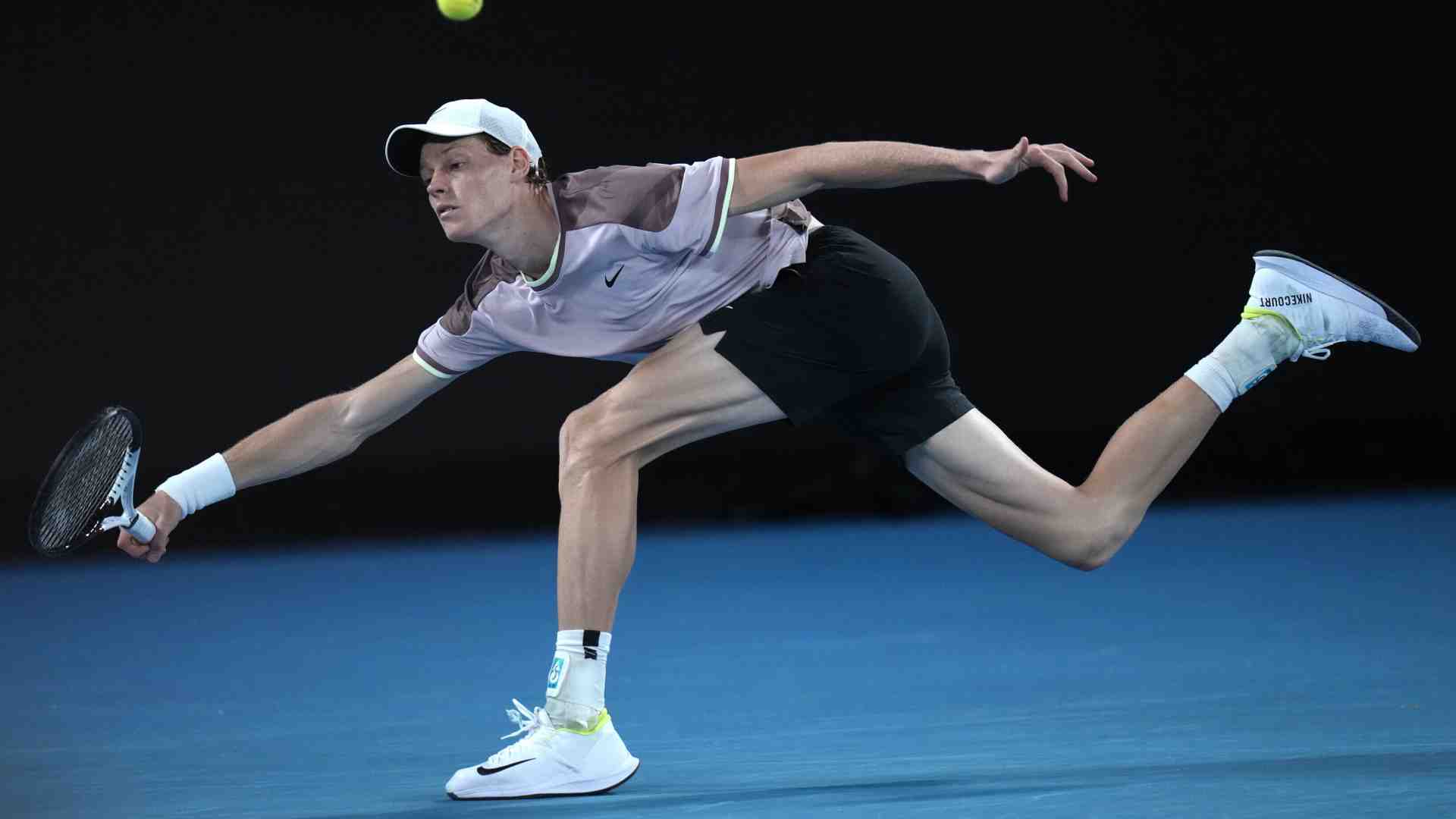Immagine di Oltre Sinner. Ecco perché amiamo il tennis