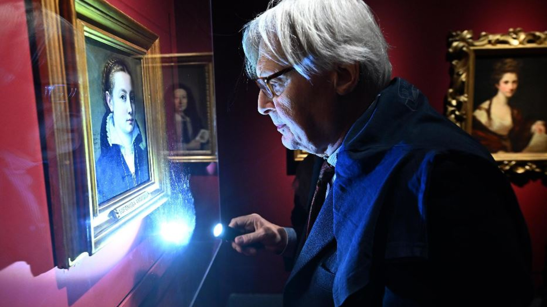 Immagine di Sgarbi si dimette (anzi, no). E Meloni non lo difende