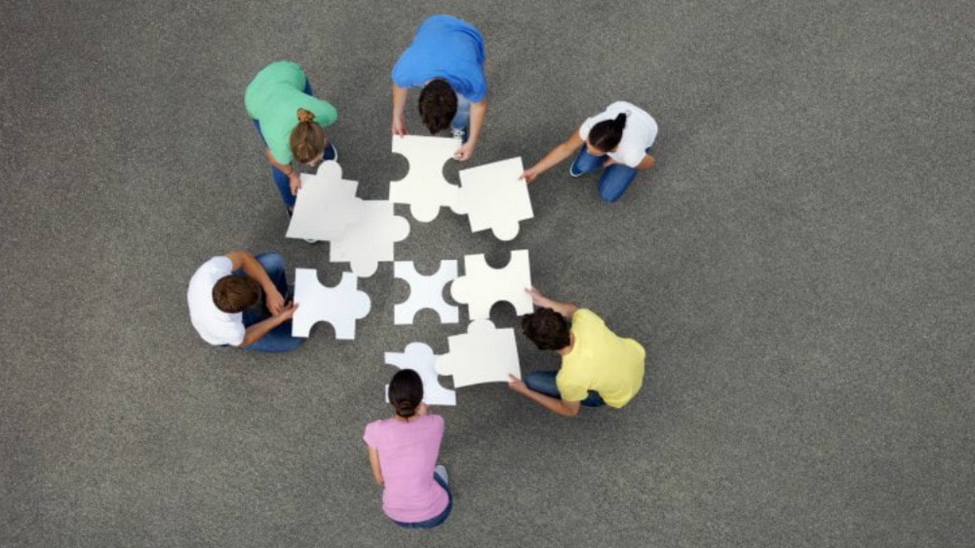Immagine di Il futuro si presenta non privo di incertezze e difficoltà: che i giovani ritrovino la spinta morale verso l’impegno sociale e verso la Politica