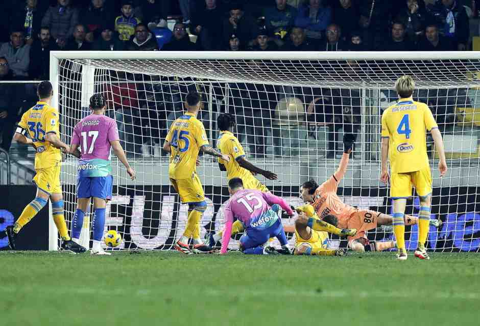 Il gol decisivo di Luka Jovic in Frosinone-Milan (foto Ansa)