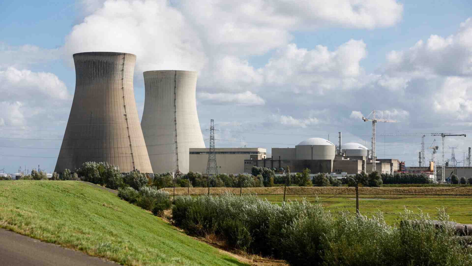 Immagine di Le emissioni di Co2 calano in Francia grazie al nucleare. Pichetto, che si fa?