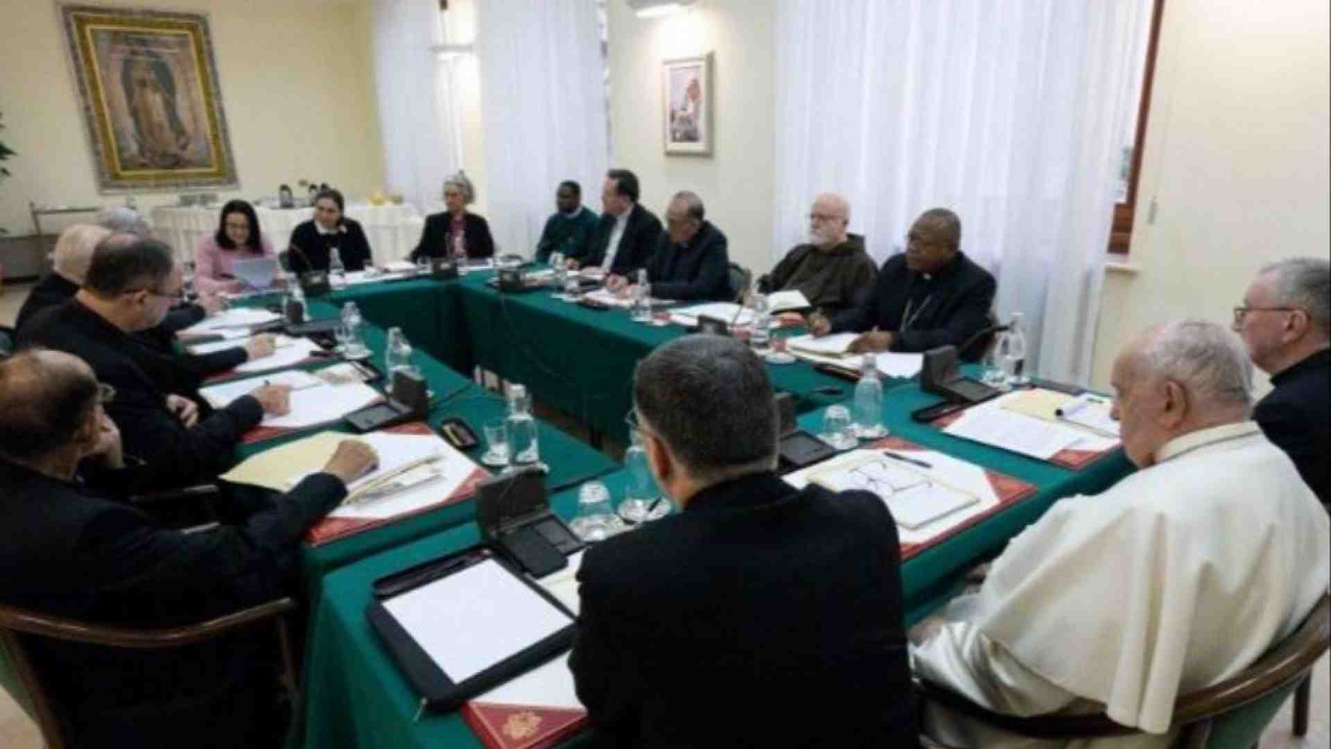 Immagine di C9, chi sono i cardinali che aiutano il Papa
