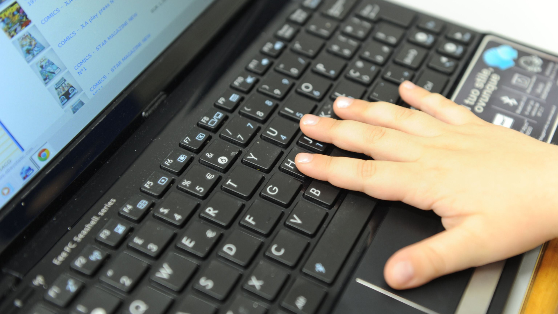 Immagine di Lasorella (Agcom): «Stabilire soglie d'accesso alla Rete»