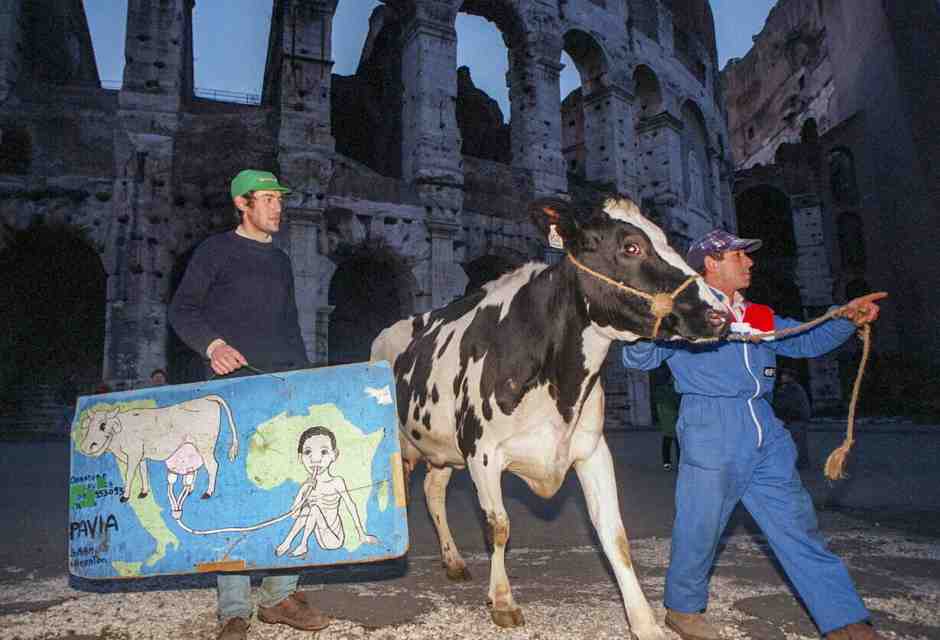 Tutti sui trattori: dal governo ad Amadeus. Meloni pronta a un segnale sull'Irpef
