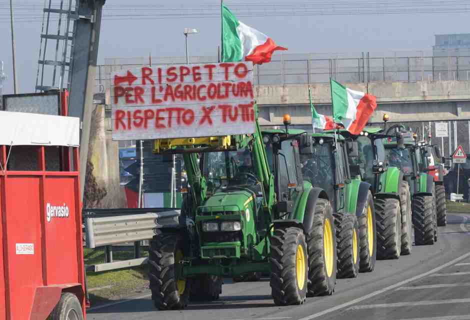 Da Meloni a von der Leyen, tutti sul trattore del vincitore