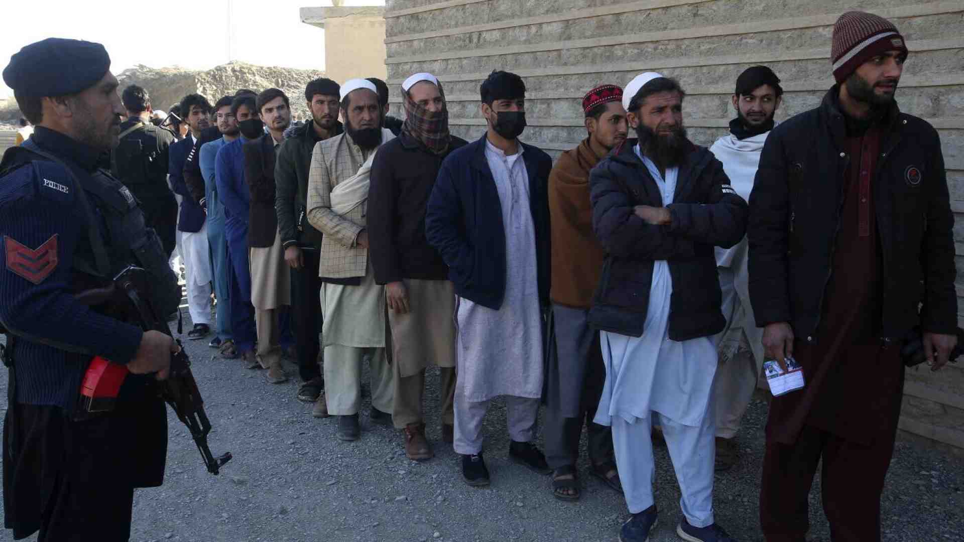 Immagine di In Pakistan gli attentati sono all'ordine del giorno. Il voto in un clima di tensione