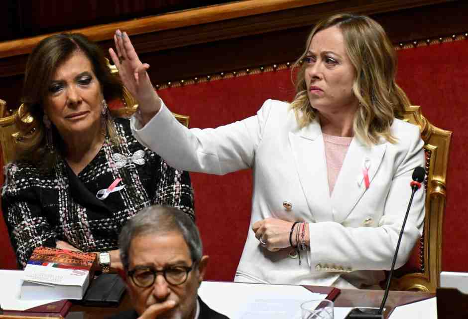 Meloni vuole usare il posto lasciato libero da Sgarbi per puntellare Casellati