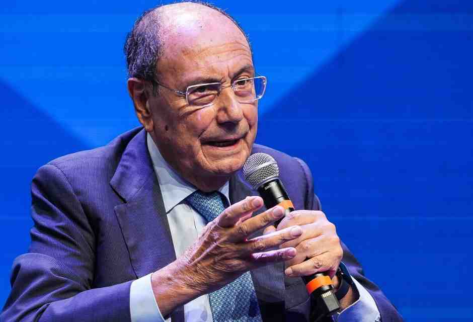 Renato Schifani (Ansa)
