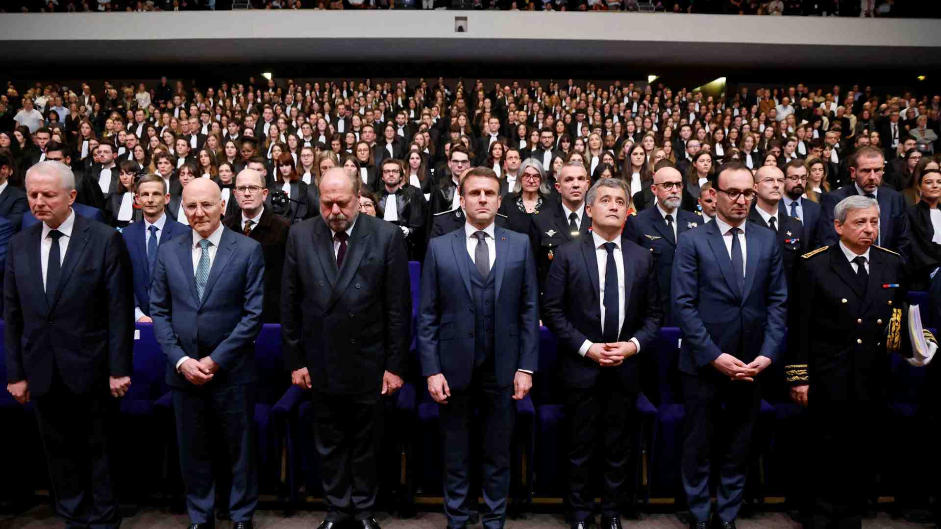 Immagine di L'ombra della spaccatura del governo sulla Francia in lutto per Badinter
