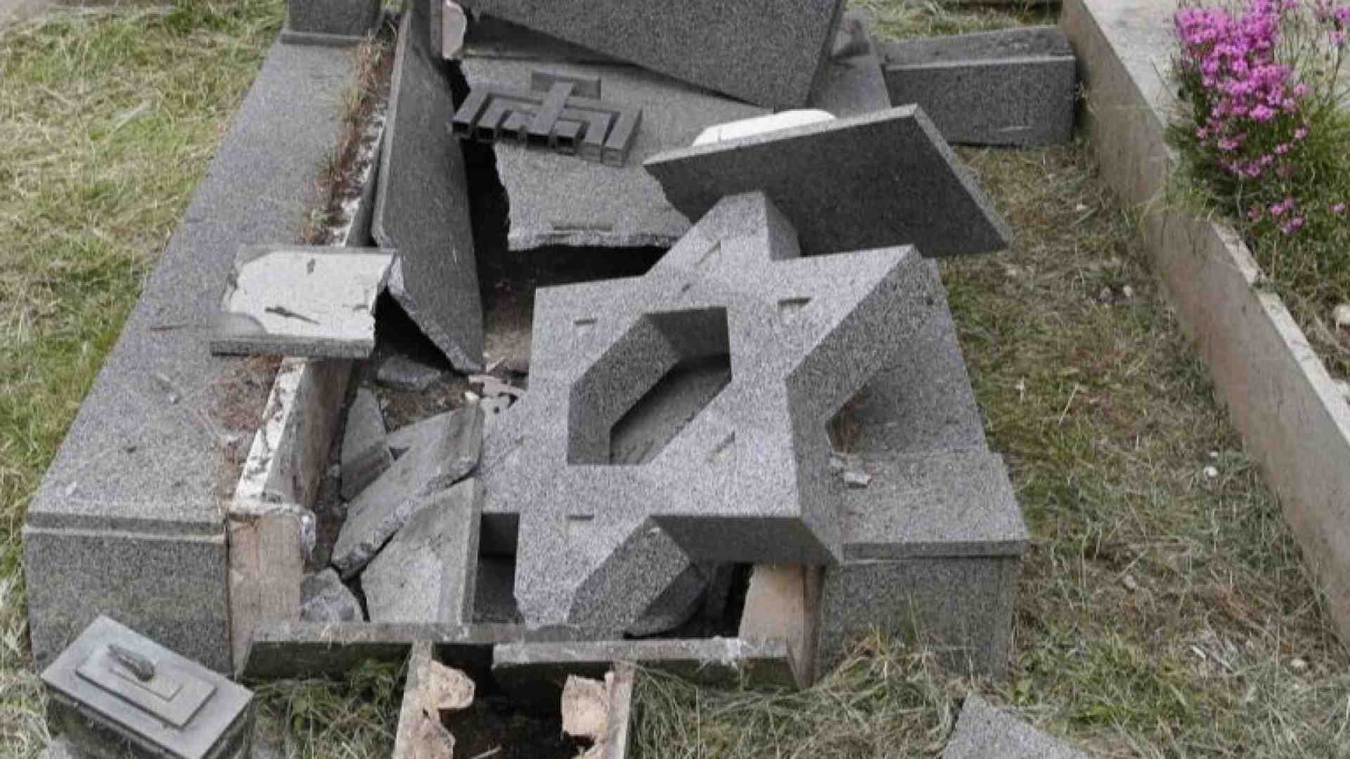 Immagine di Gli insulti agli ebrei e il Mein Kampf nella sezione giovanile di AfD