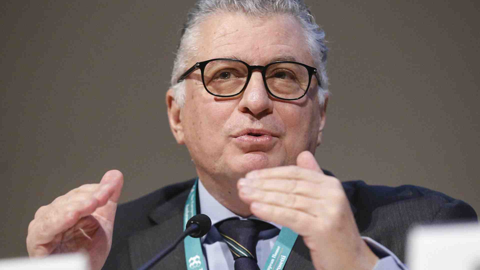 Immagine di Ecco come certi giornalisti hanno trasformato Novelli in un mostro cattivo