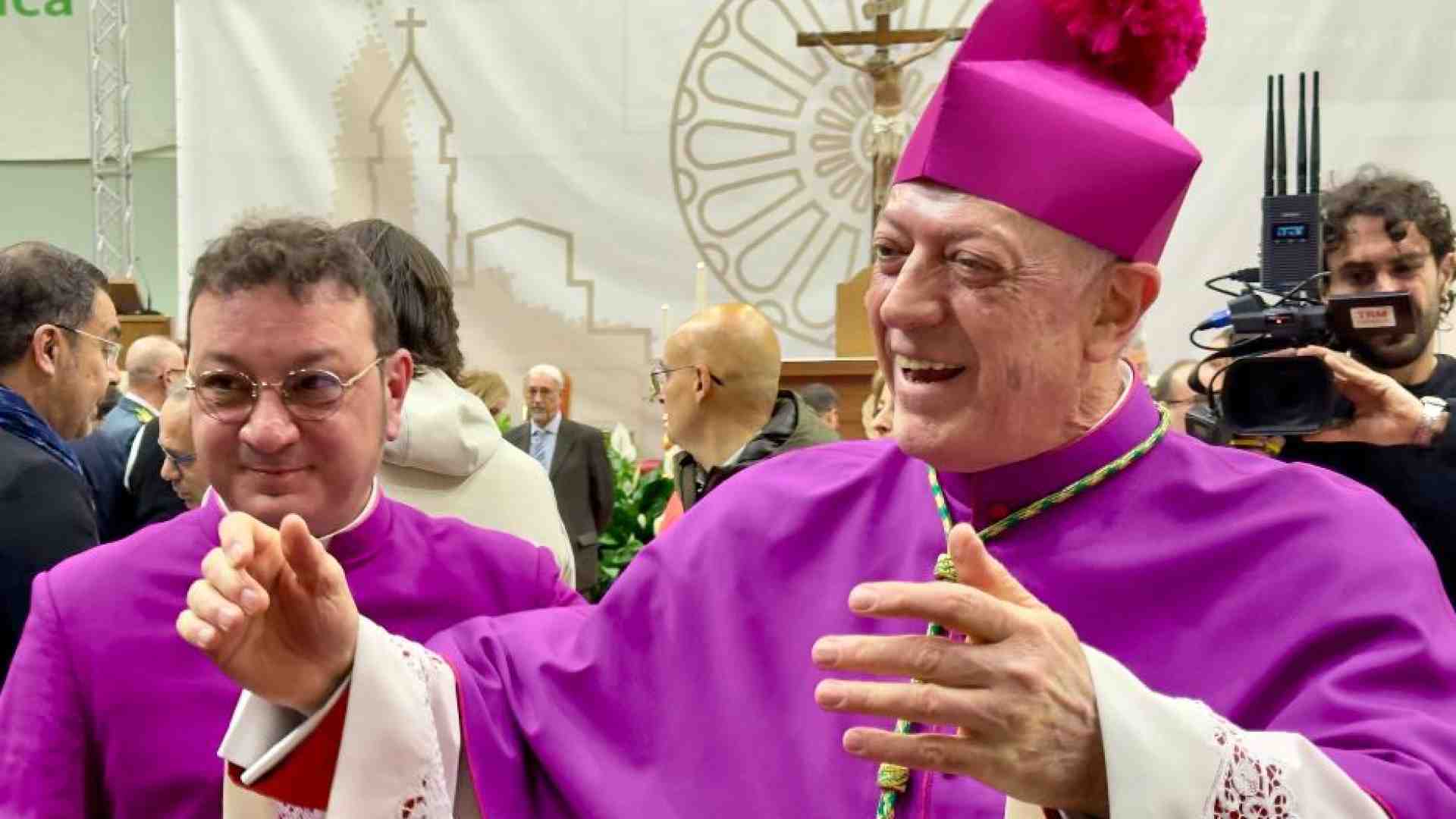 Immagine di L'ordinazione di Colaianni: «Camminiamo insieme come amici di Cristo»