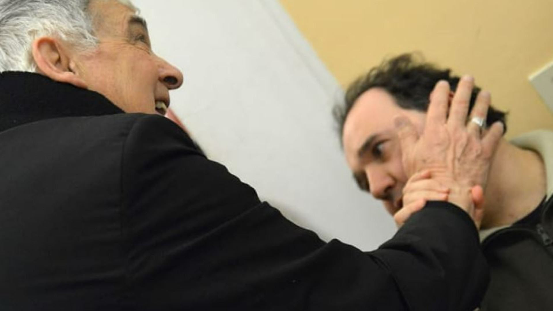 Immagine di Il cardinale Menichelli: «Tempo di nuovi samaritani accanto a chi soffre»