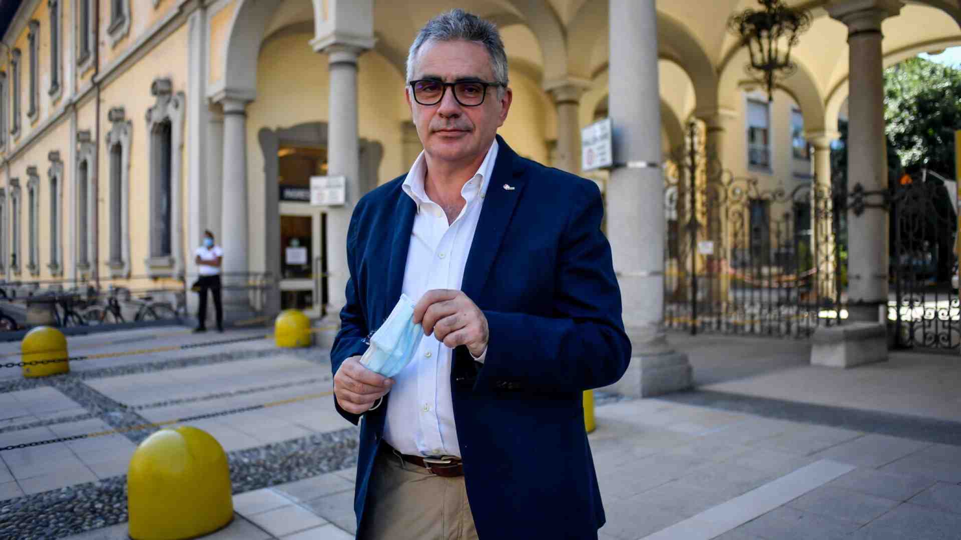 Immagine di La scemenza collettiva che manda a processo il virologo Pregliasco, reo di aver fatto il suo lavoro