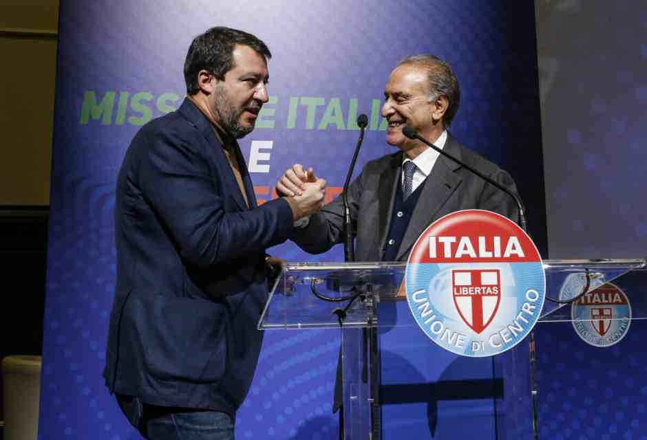 "Matteo, o bianco fiore". Salvini e lo spericolato accordo con l'Udc al Sud