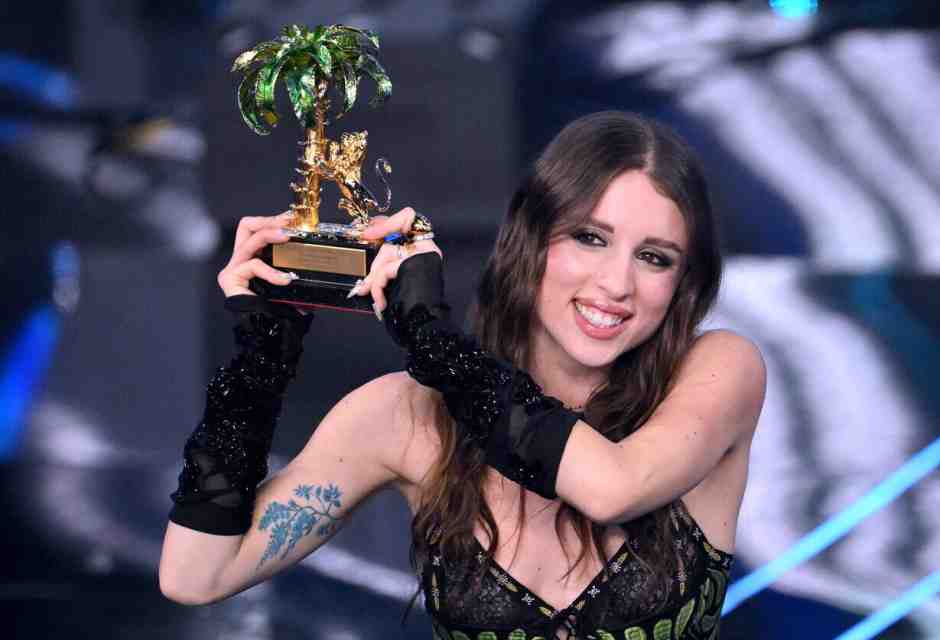 Angelina Mango vince Sanremo: un fotogramma di autentica autarchia