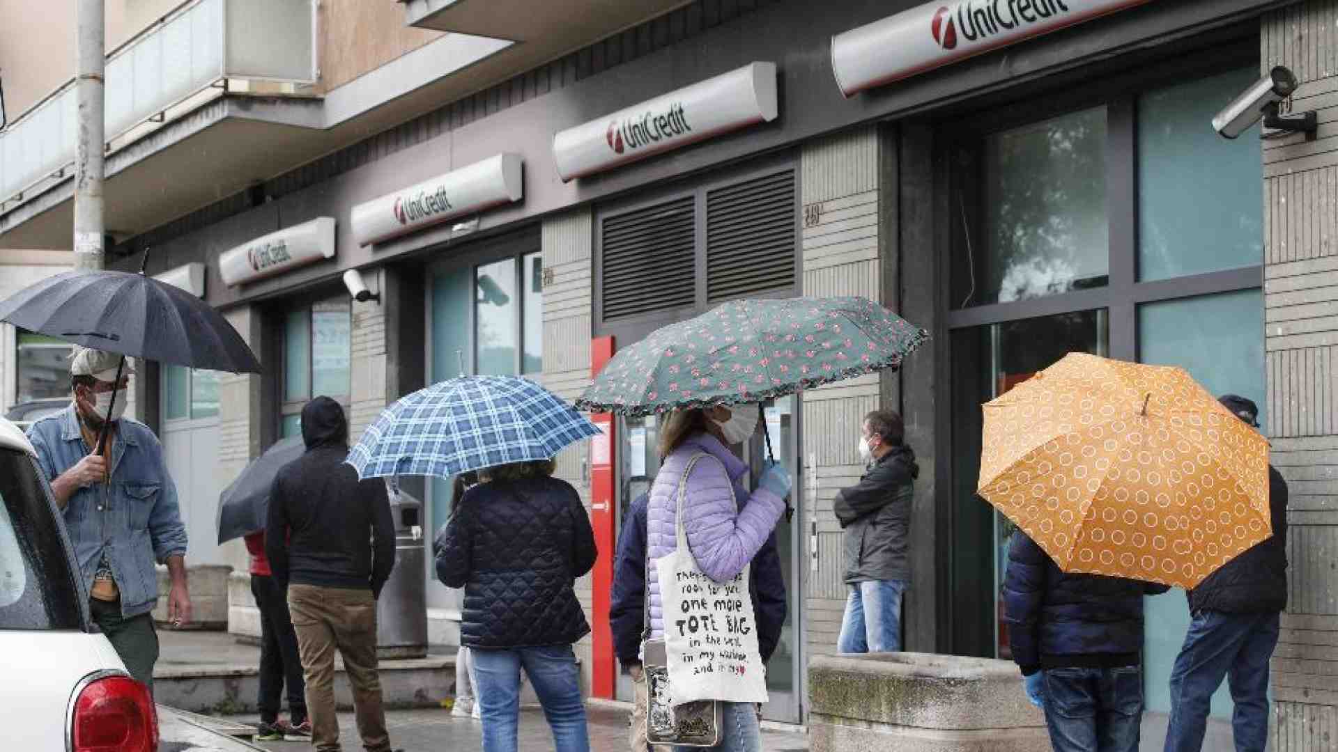 Immagine di La desertificazione bancaria avanza: altri 134 Comuni senza sportelli
