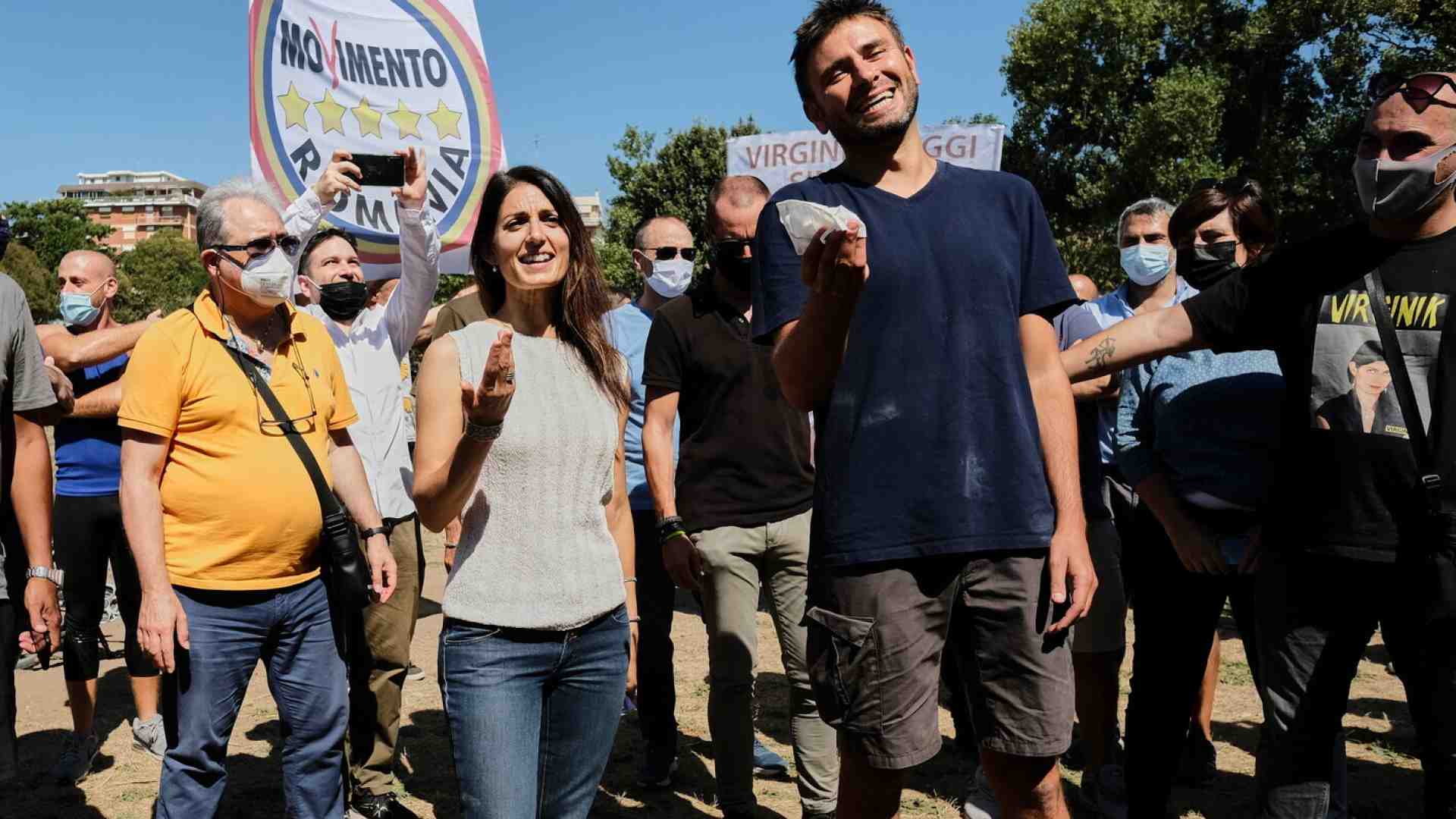 Immagine di Dibba-Raggi-Casaleggio: il progetto di un nuovo partito anti Conte fuori dal M5s