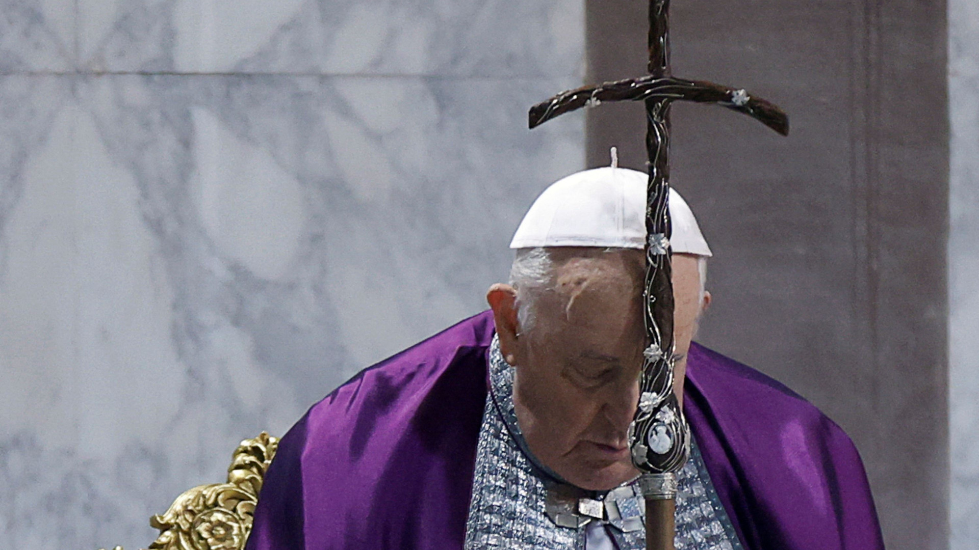 Immagine di Il Papa: «In Quaresima ritroviamo noi stessi senza ostentazioni social»