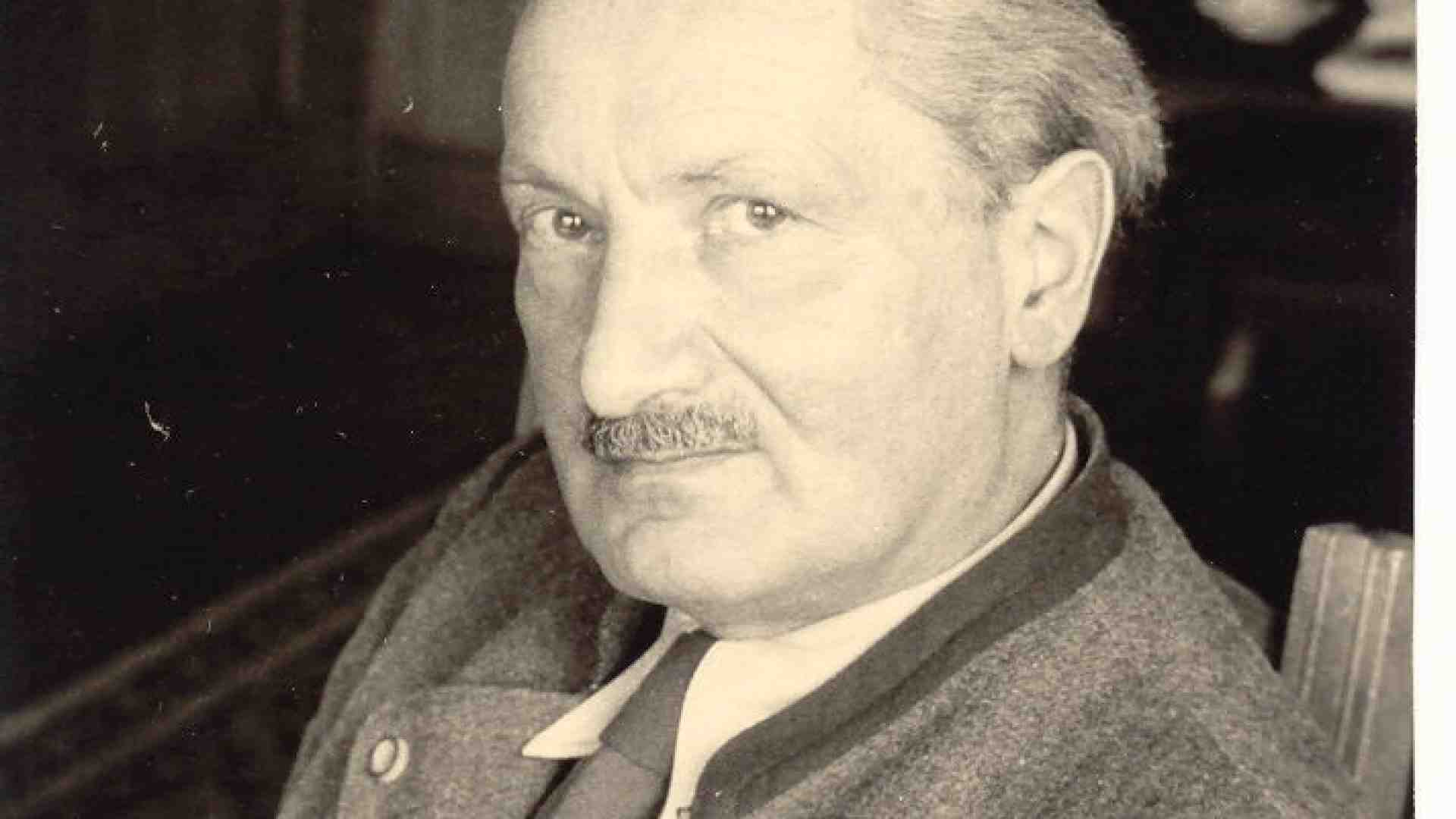 Immagine di Con Heidegger, oltre Heidegger. Le braci sempre vive del suo pensiero