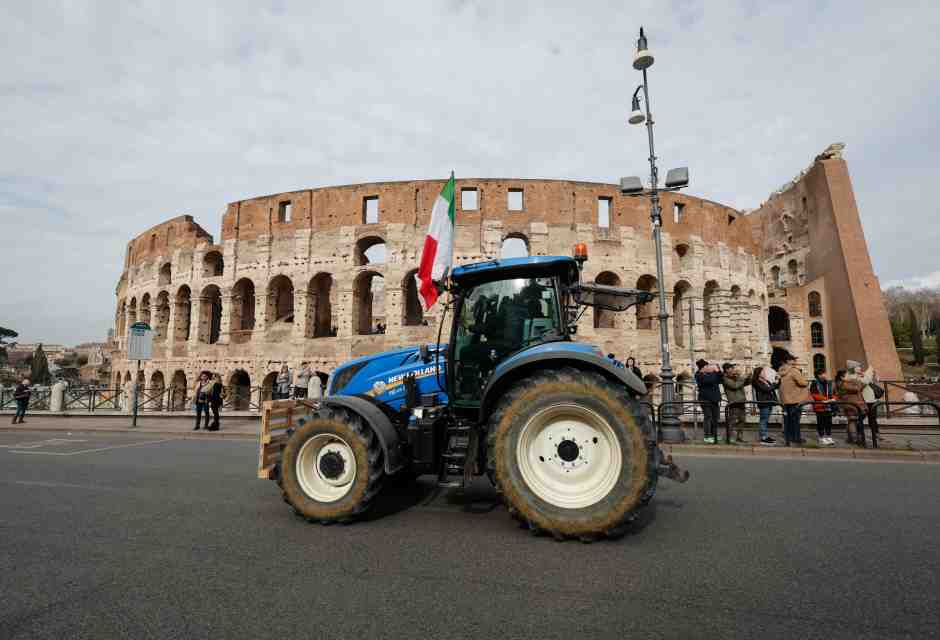 &nbsp;Trattori al Colosseo - foto Ansa