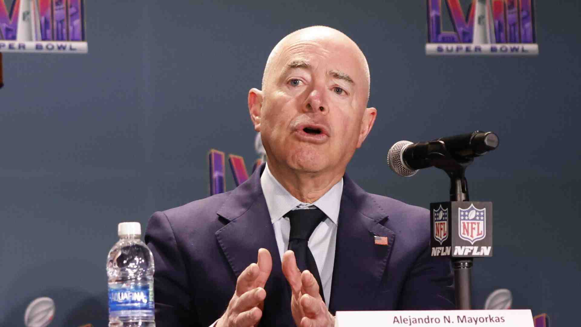 Immagine di Un Congresso disfunzionale. I trumpiani mettono in stato d’accusa Mayorkas: una crisi sistemica