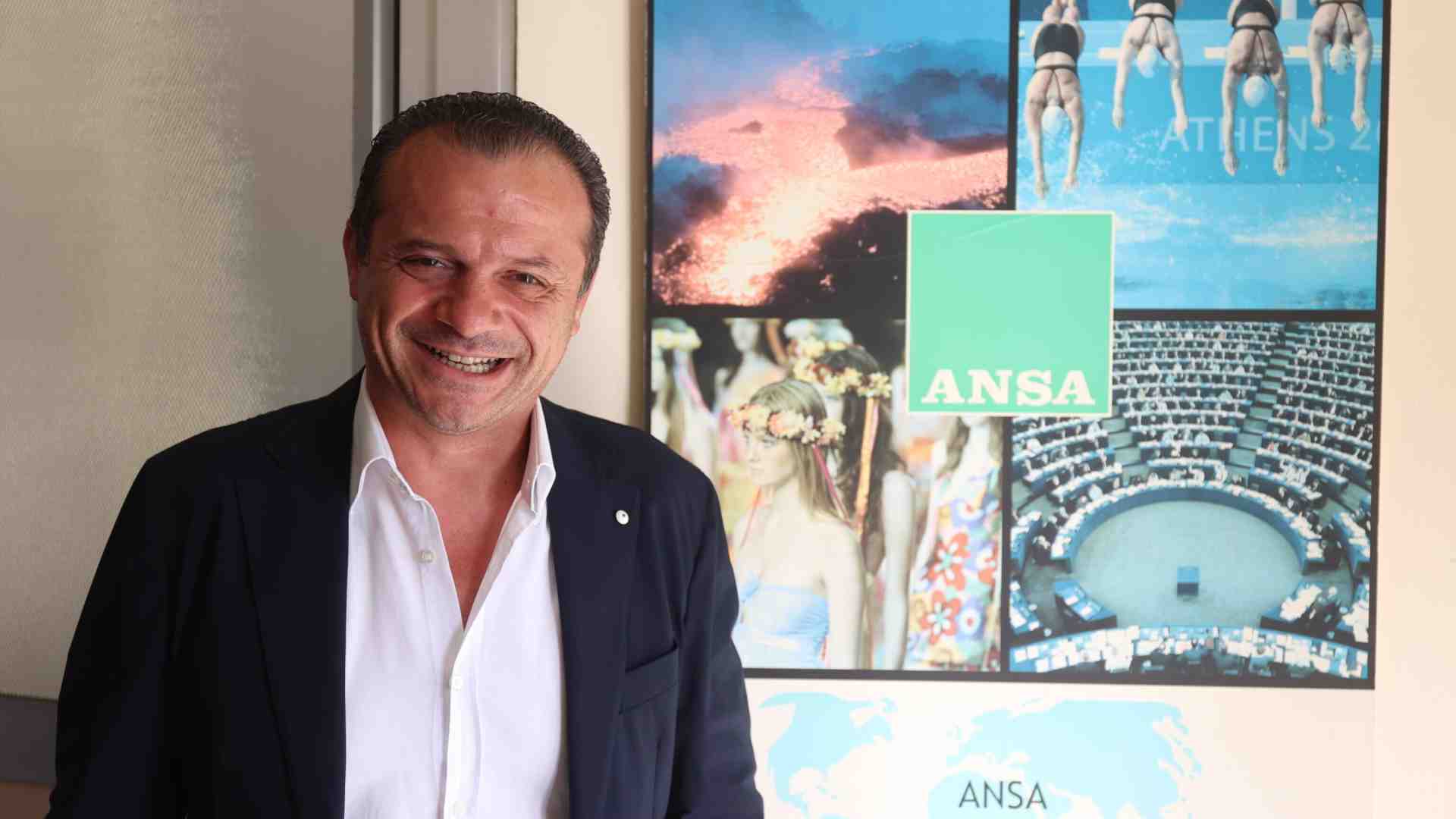 Immagine di Europee, blitz di FdI per estromettere De Luca e + Europa. In serata segnali di retromarcia